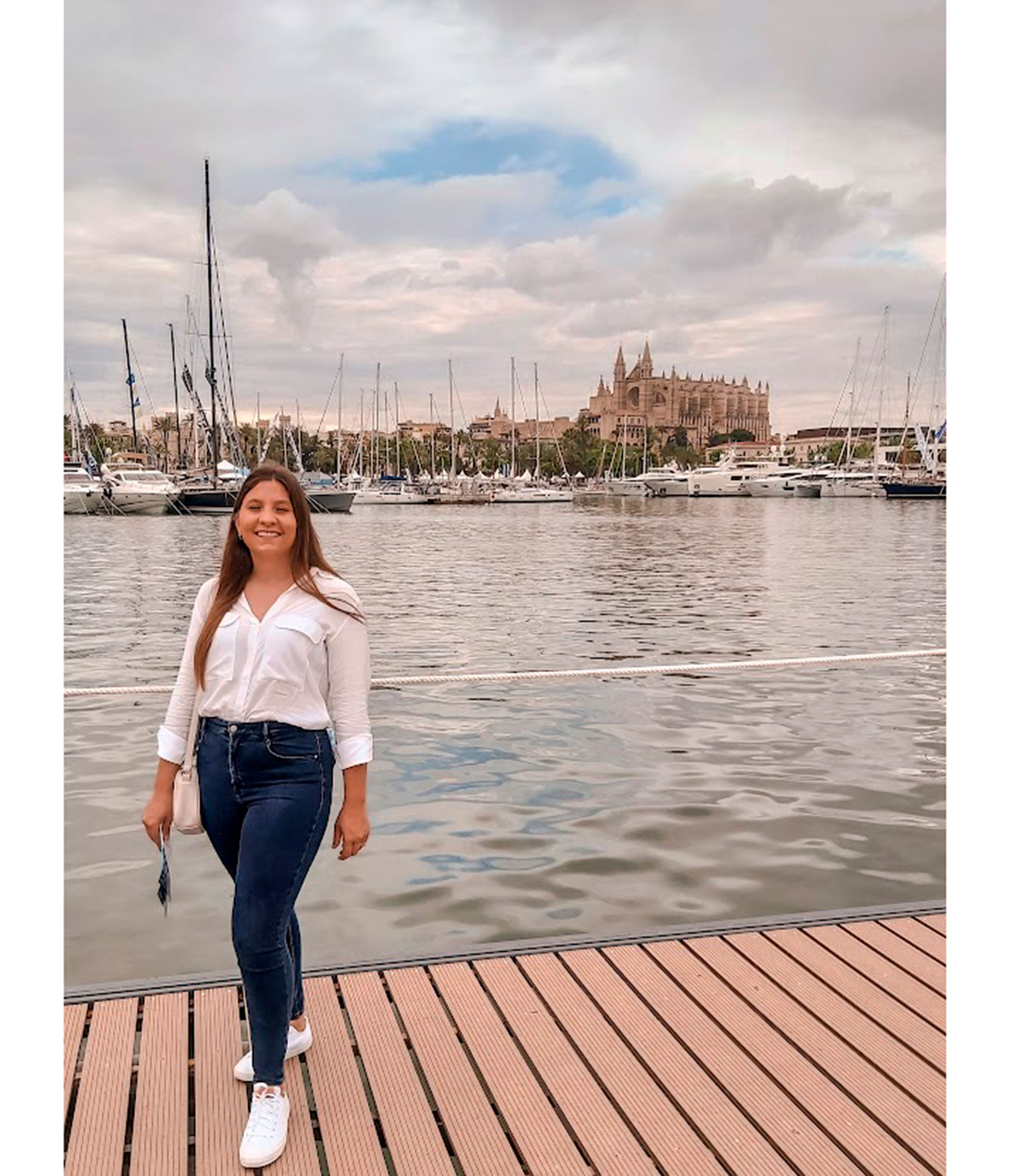 "El momento que tomamos el micro a Buenos Aires fue duro. Empezaron las dudas, el miedo y no saber cuándo vas a volver a ver a tu familia", dice esta argentina de 28 años