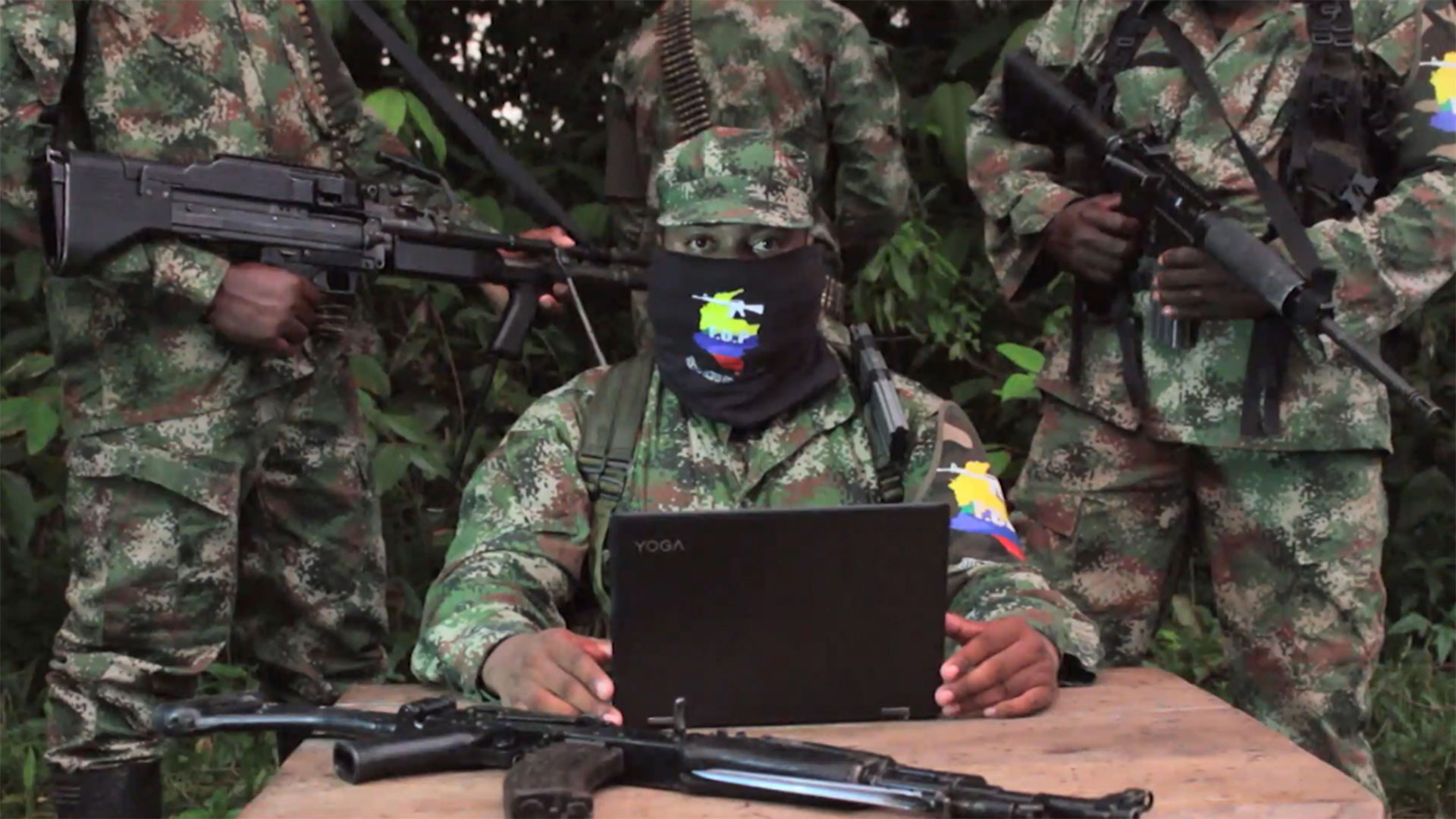 Miembros de uno de los grupos armados surgidos tras la desmovilización de las FARC, autodenominados Guerrillas Unidas del Pacífico. 