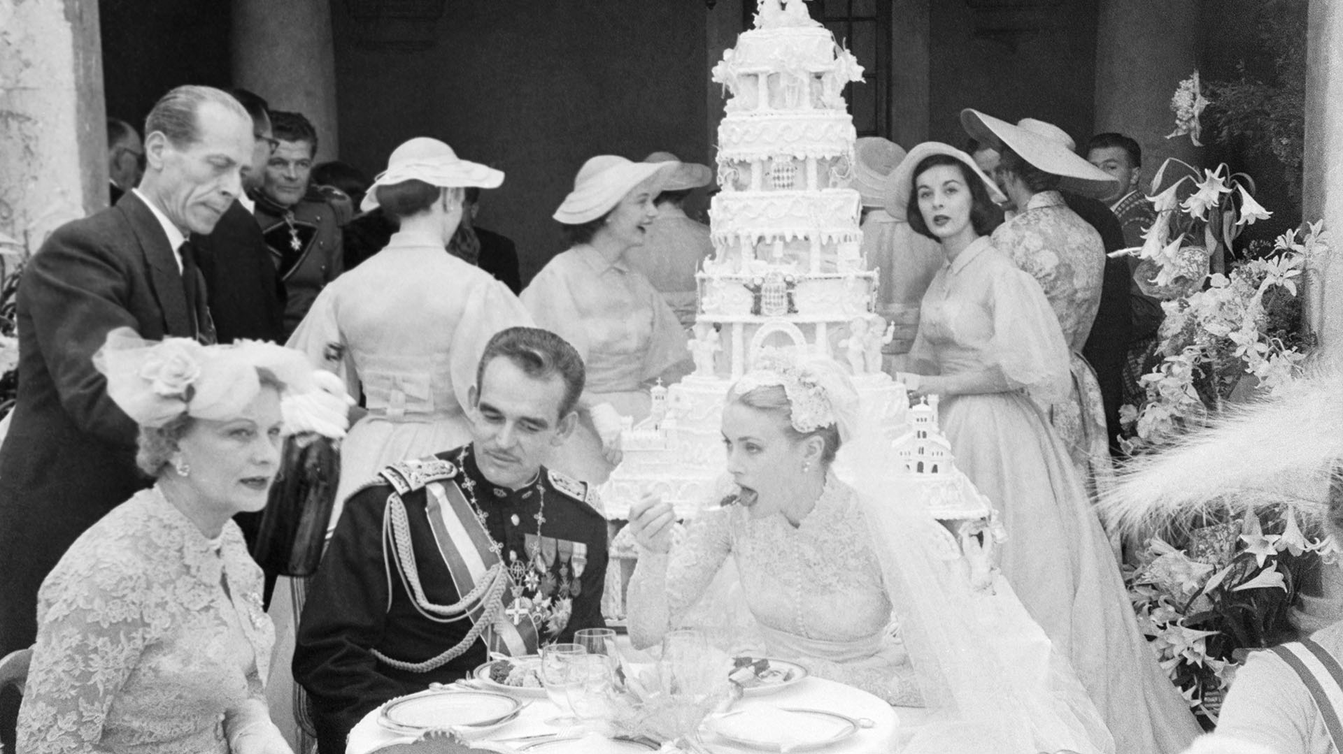 La Boda De Grace Kelly Y Rainiero Una Mentira Piadosa Un Vestido