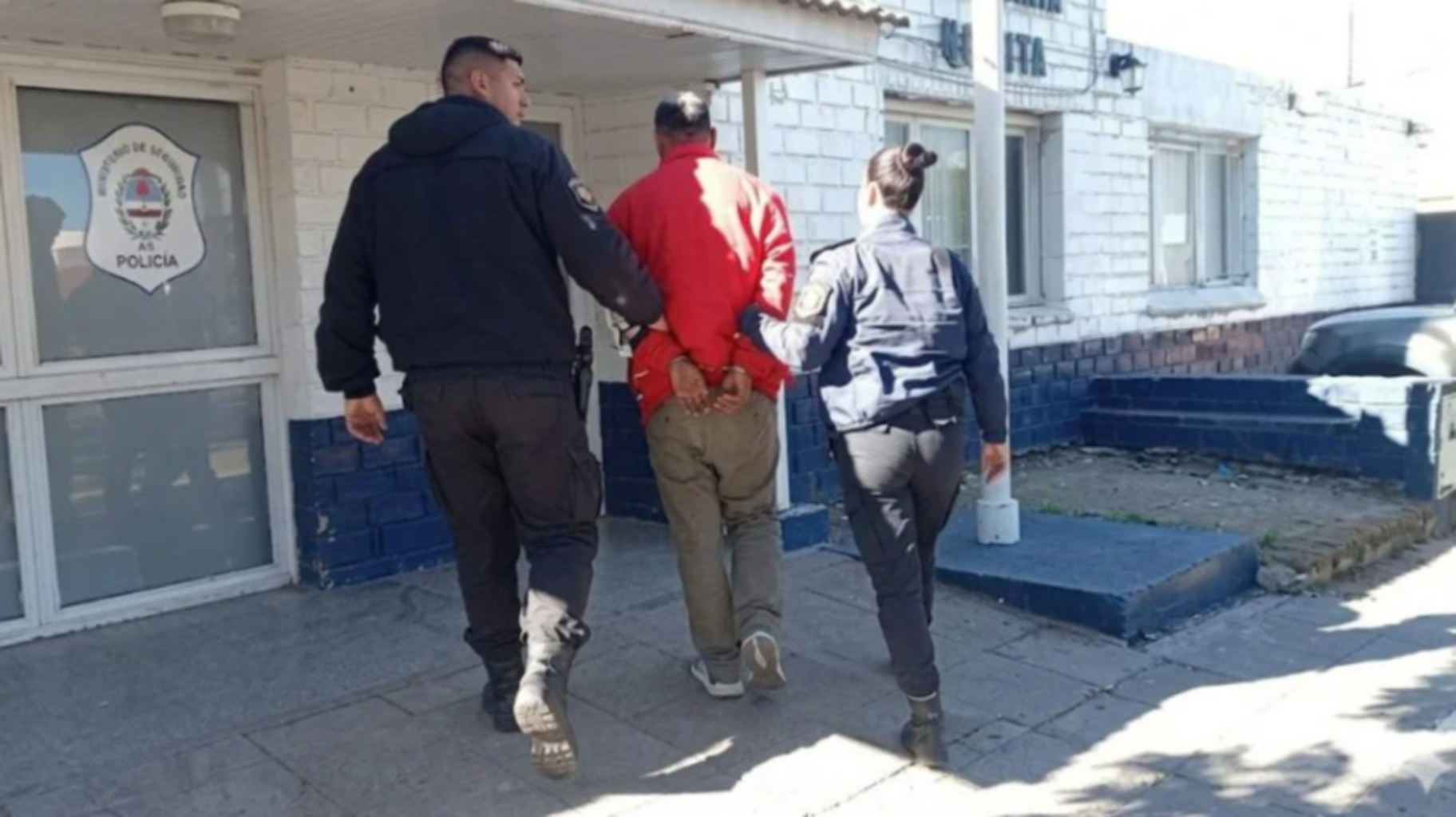 Detuvieron a un hombre que atac&oacute; con un palo con clavos a su ex pareja en Mar del Plata 