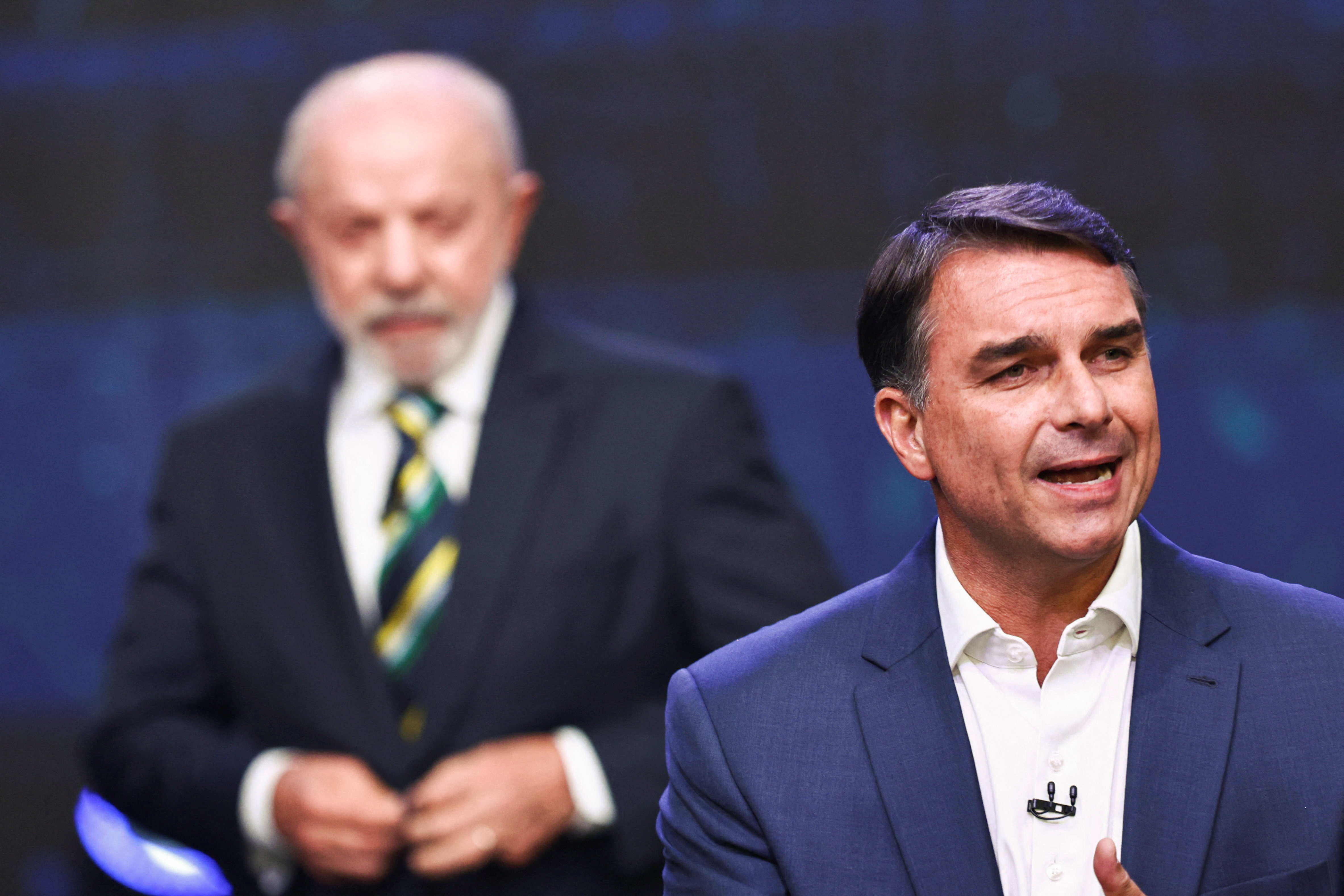 Fl&aacute;vio Bolsonaro propone limitar a dos a&ntilde;os el Bolsa Familia si el beneficiario consigue empleo