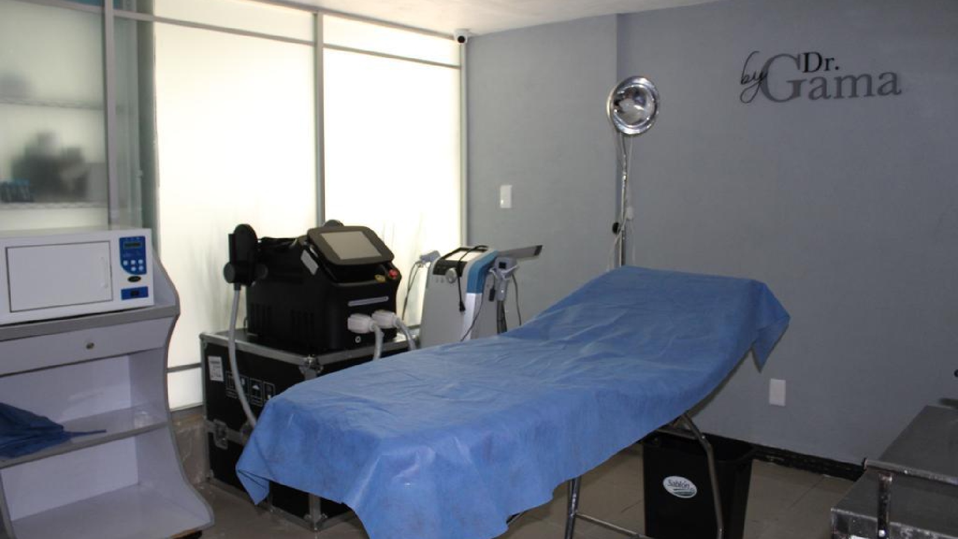 Cofepris clausuró clínicas irregulares del “cirujano de las estrellas” en CDMX y Edomex