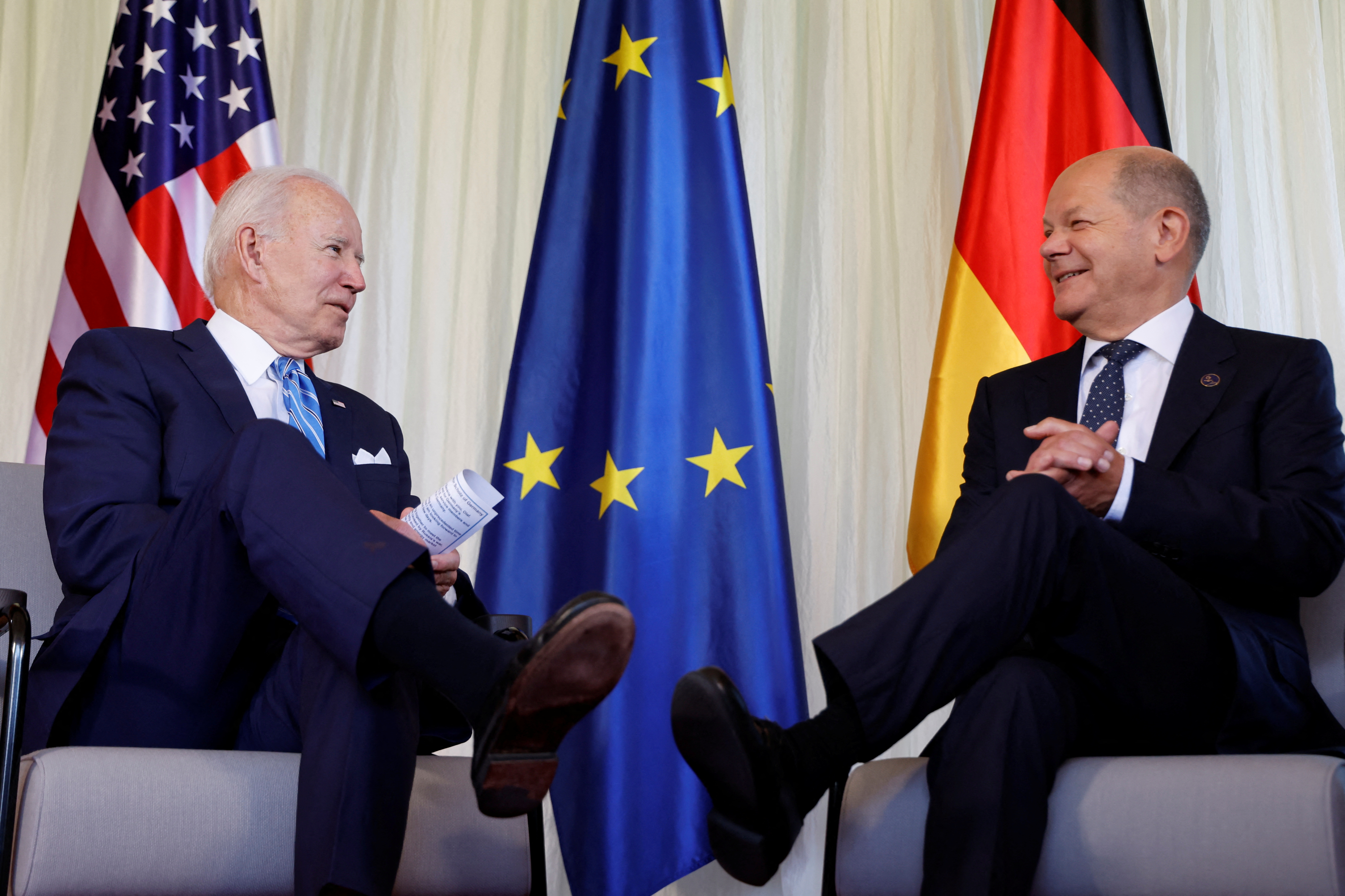 Biden y Olaf Scholz (Reuters)