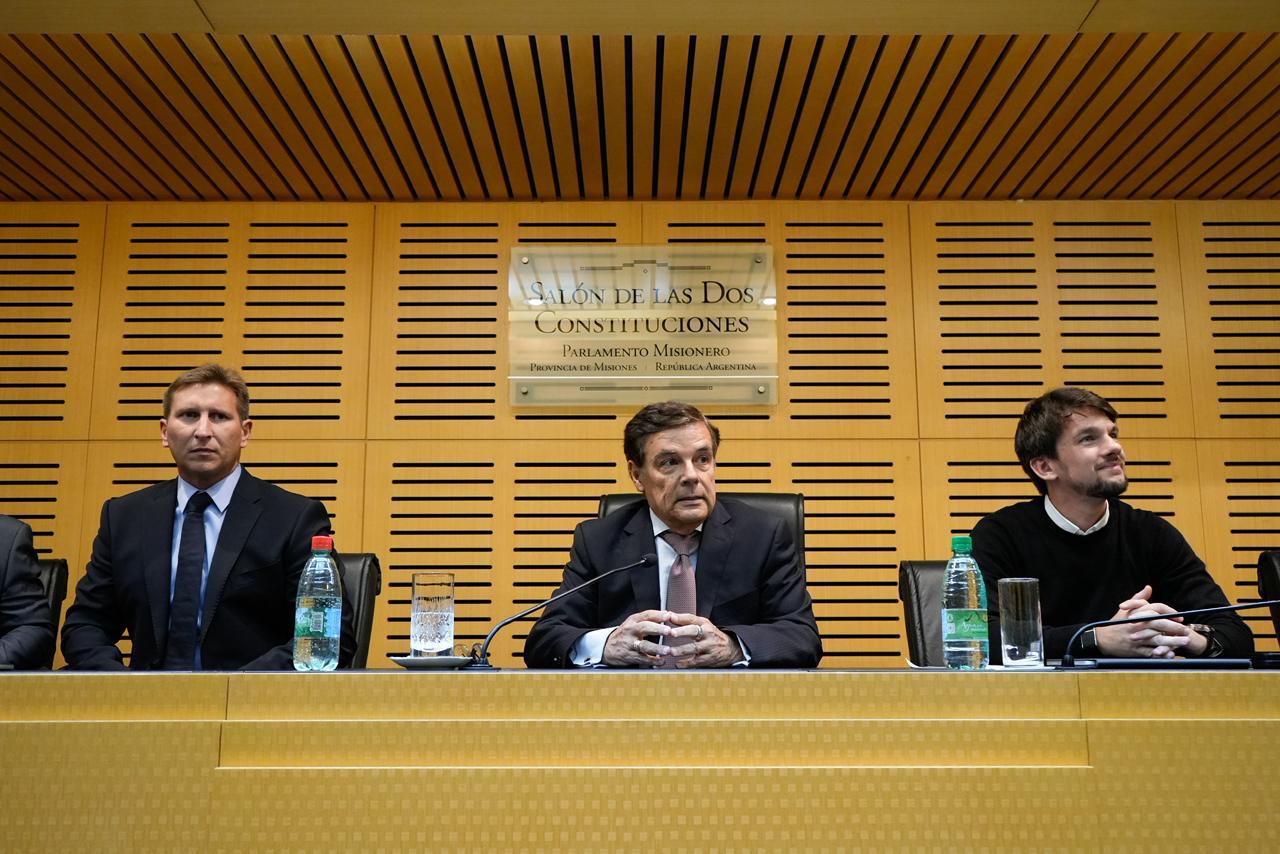 La crisis pol&iacute;tica en Misiones entr&oacute; en un punto de no retorno: Passalacqua ir&aacute; por la reelecci&oacute;n y Rovira intentar&aacute; impedirlo