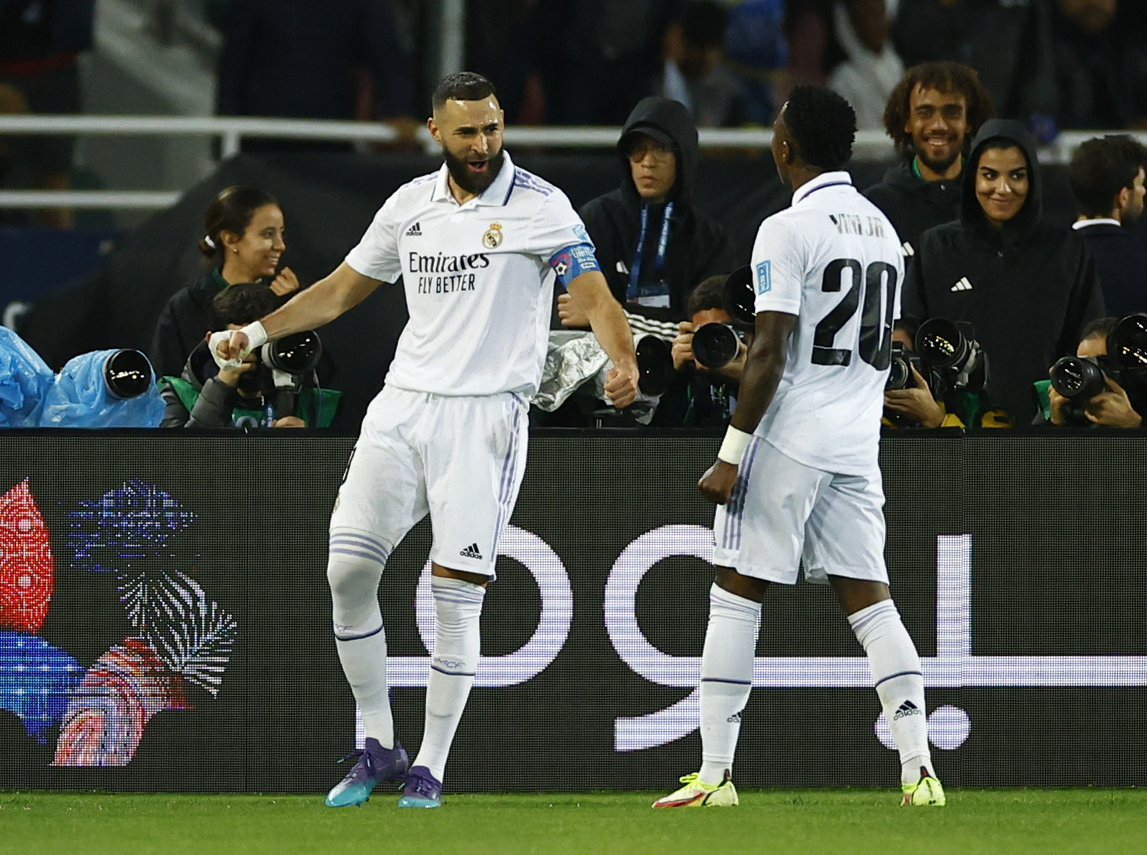 Karim Benzema y Vinicius Jr. conforman una dupla de temer en Real Madrid. (REUTERS)