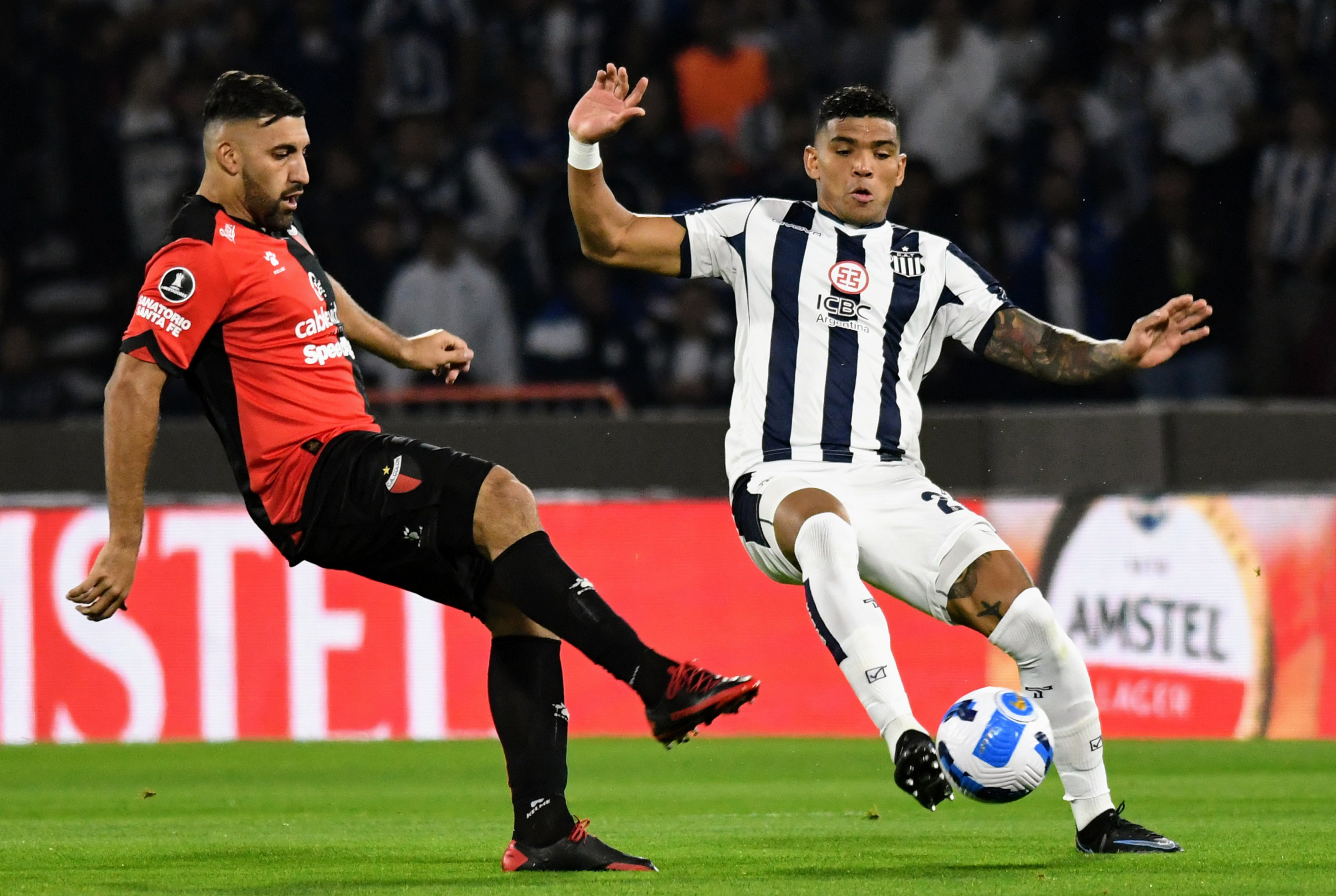 Colón y Talleres de Córdoba buscarán el pase a los cuartos de final de la Copa Libertadores: hora, TV y formaciones