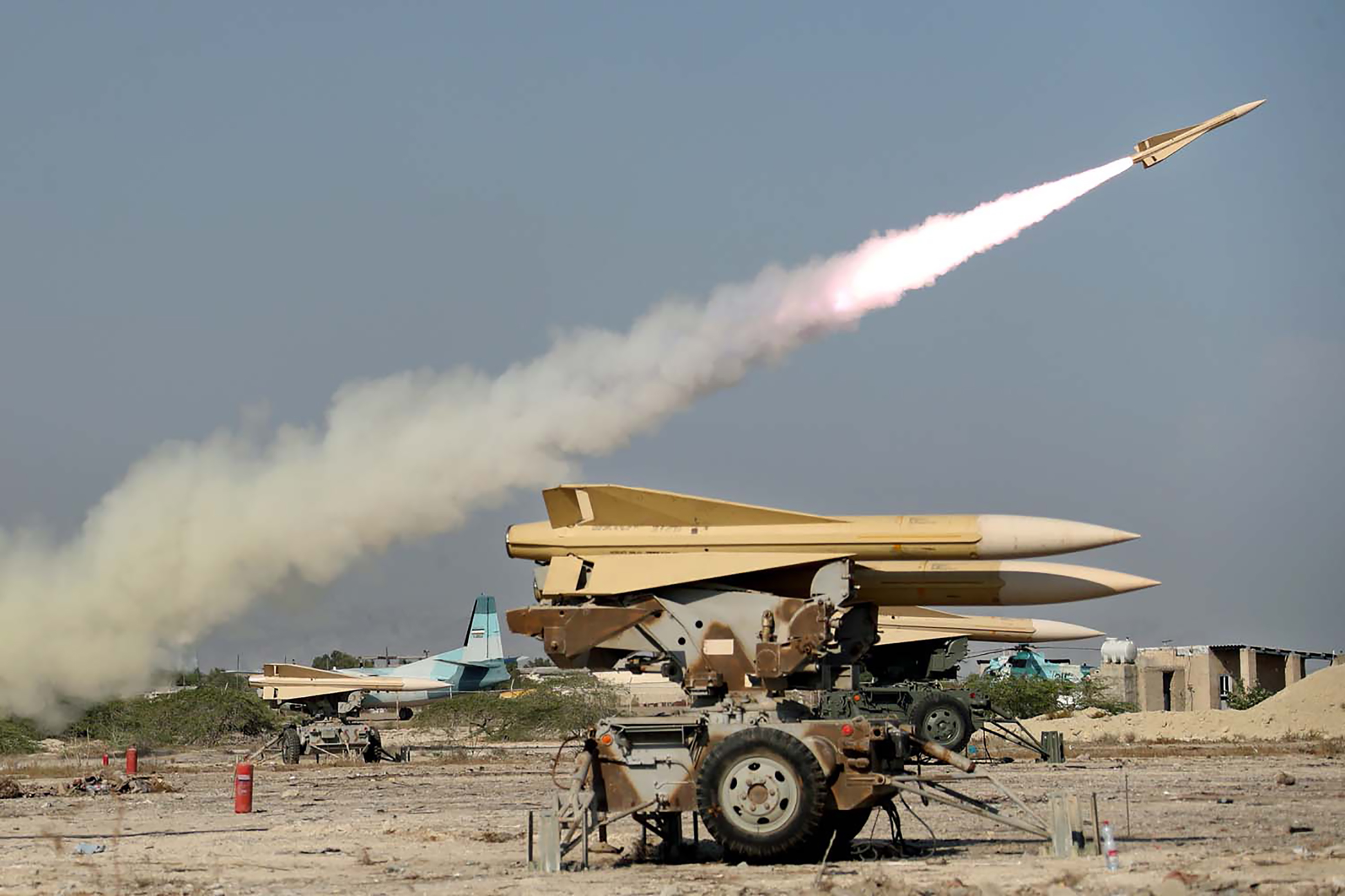 Un misil Shalamcheh disparado en los ejercicios 