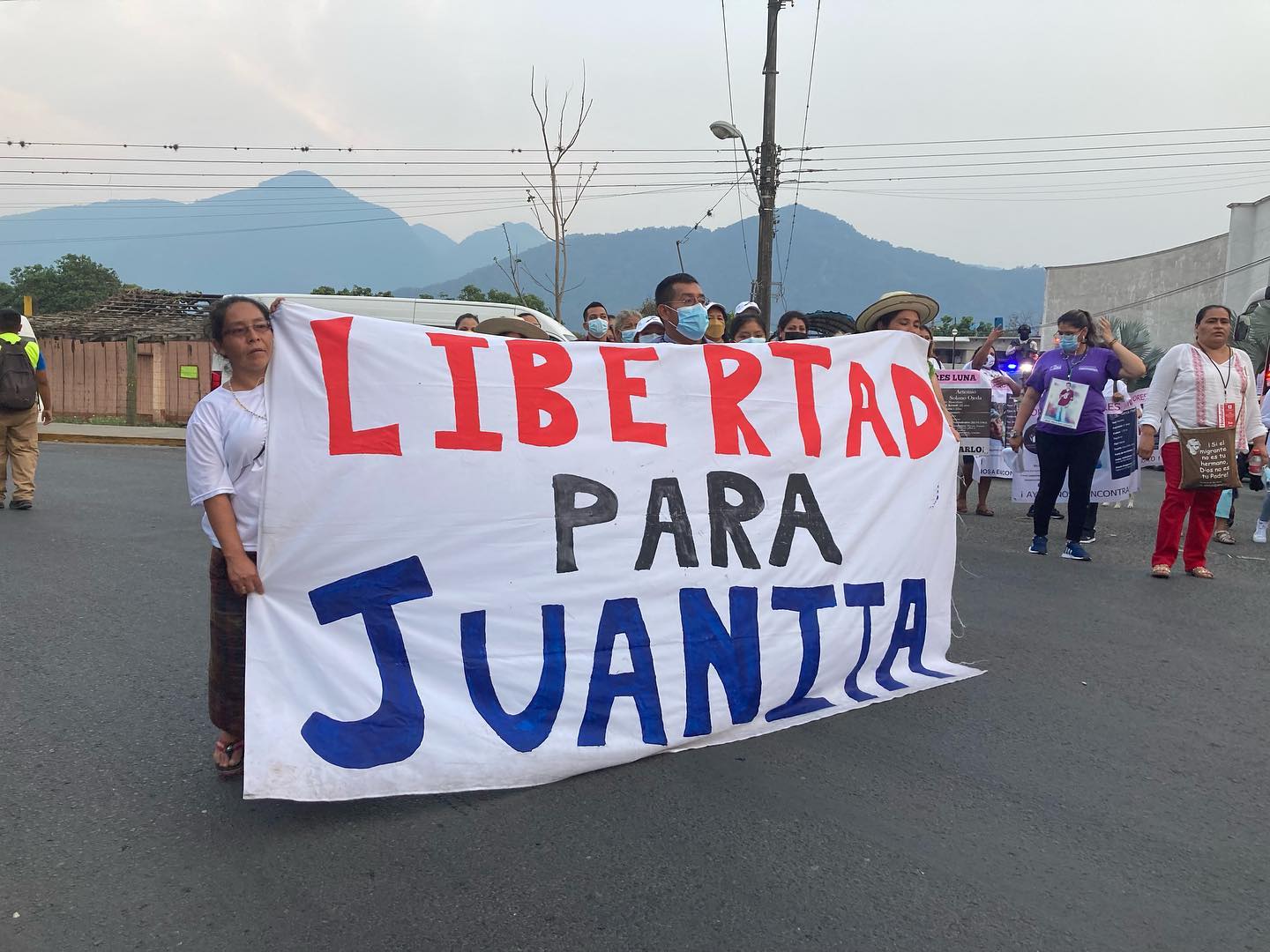 Organizaciones defensoras de derechos humanos lucharon para lograr la libertad de la mujer migrante (Foto: FB/ Promotores de la Liberación Migrante)
