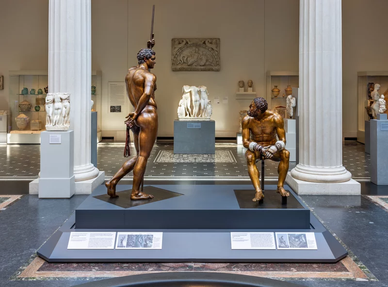 Estas figuras de bronce pueden contar la historia de un rey local que fue derrotado por un hijo de Zeus en un combate de boxeo (Anna-Marie Kellen/Metropolitan Museum of Art, New York)