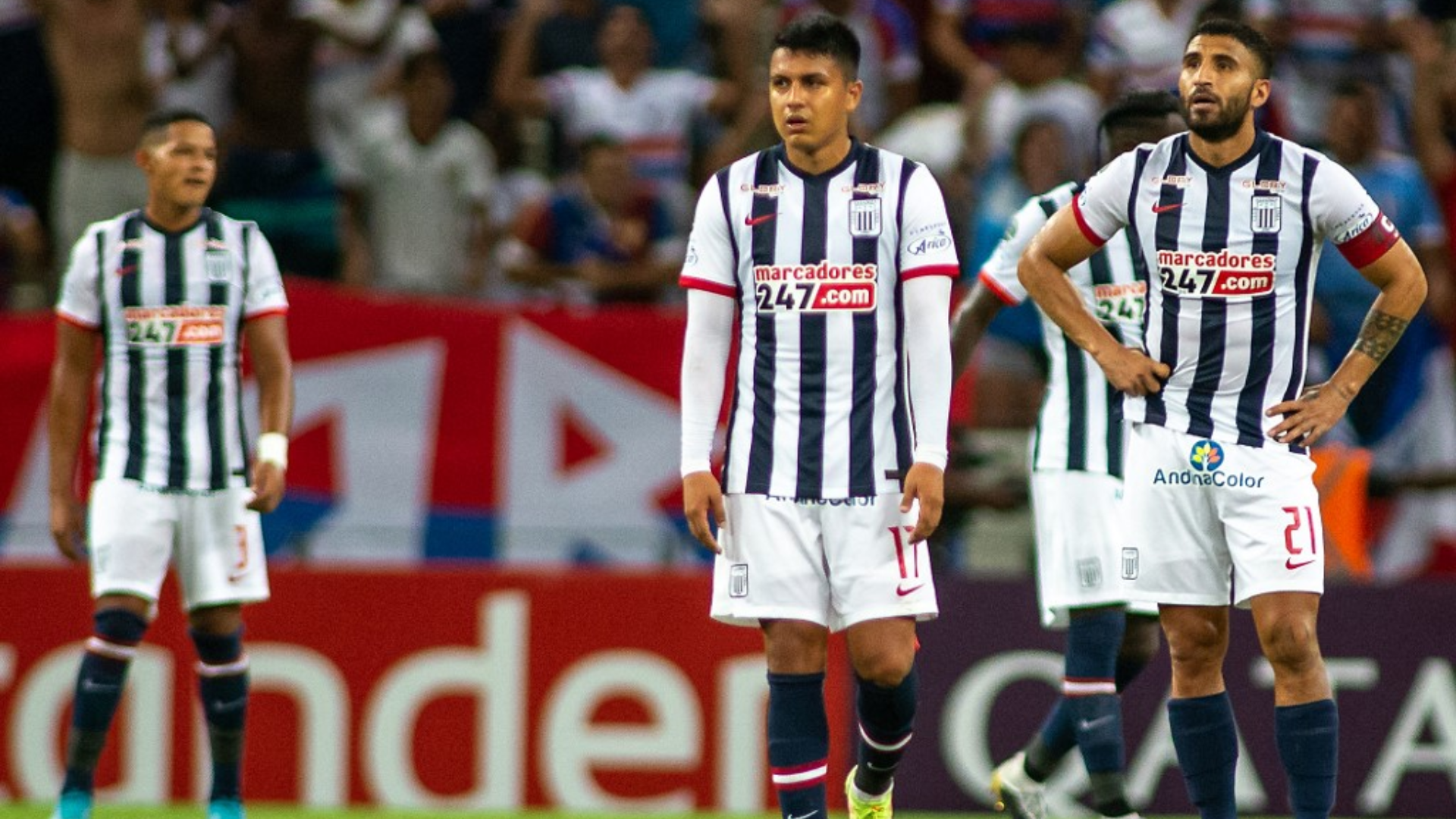 Alianza Lima tiene riesgo de llegar sin ritmo a la Copa Libertadores si insiste en no competir (AFP).