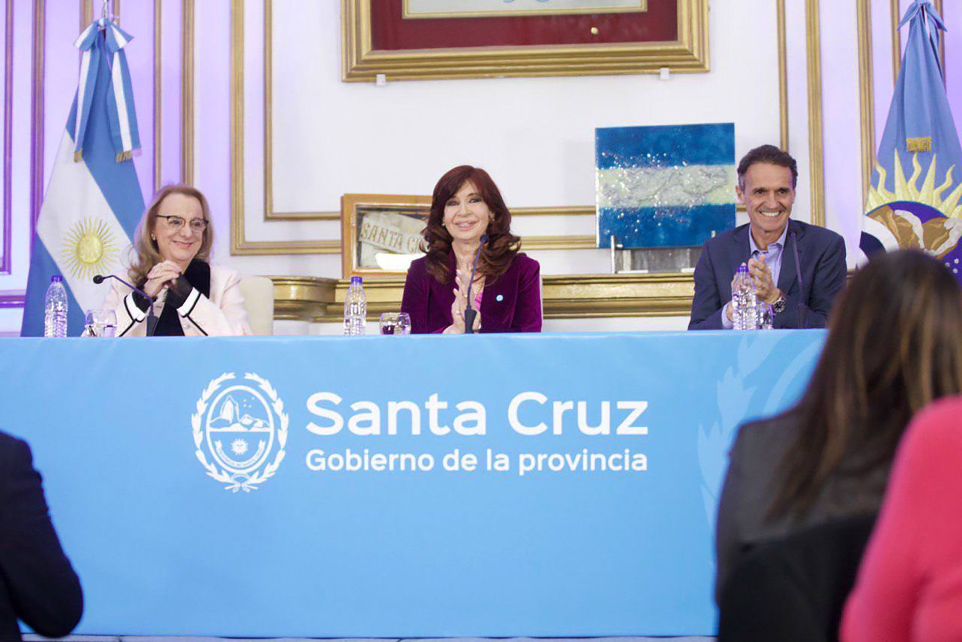 Cristina Kirchner, junto a Alicia Kirchner y Gabriel Katopodis en la inauguración de la ampliación del Hospital Regional de Río Gallegos