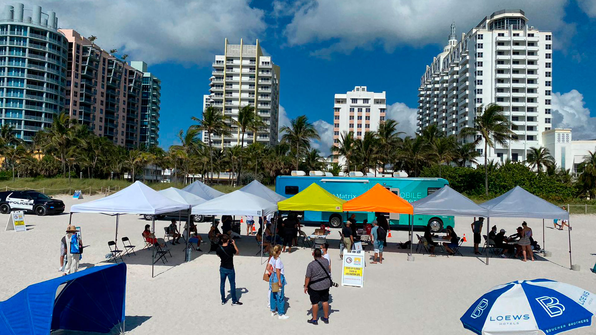 En Miami comenzaron una campaña de vacunación en las playas
