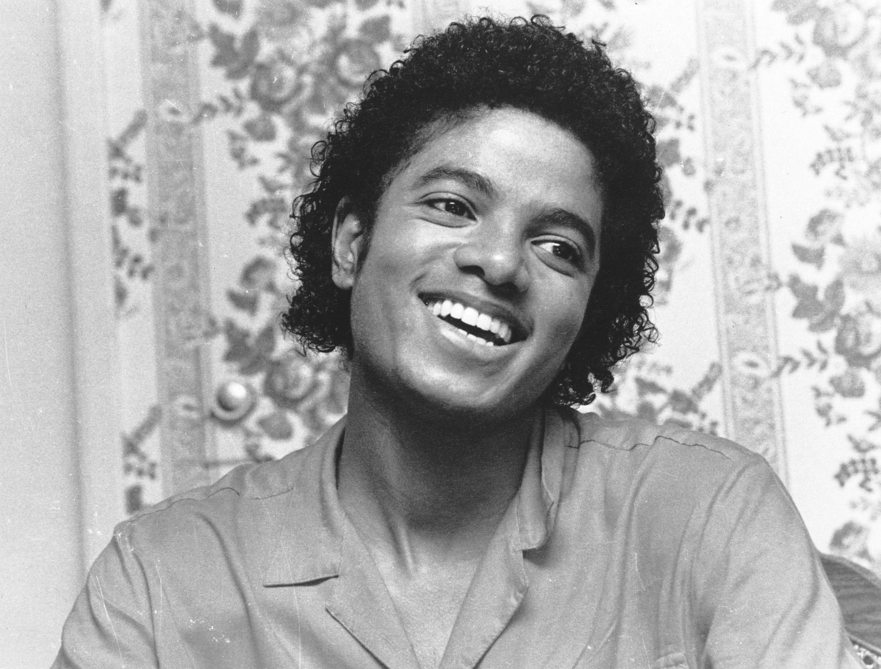 El llamado “Rey del Pop”, Michael Jackson, acaparó el tercer lugar de esta lista con una fortuna que ascendió a más de 75 millones de dólares   (Photo by Chris Walter/WireImage)