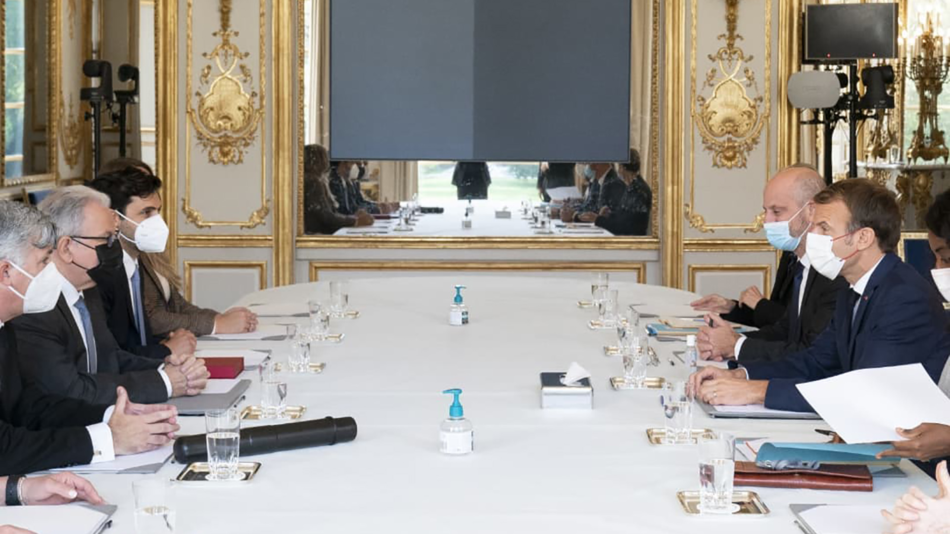 De la reunión participaron otros funcionarios del ministerio de Educación francés (Instagram UBA)