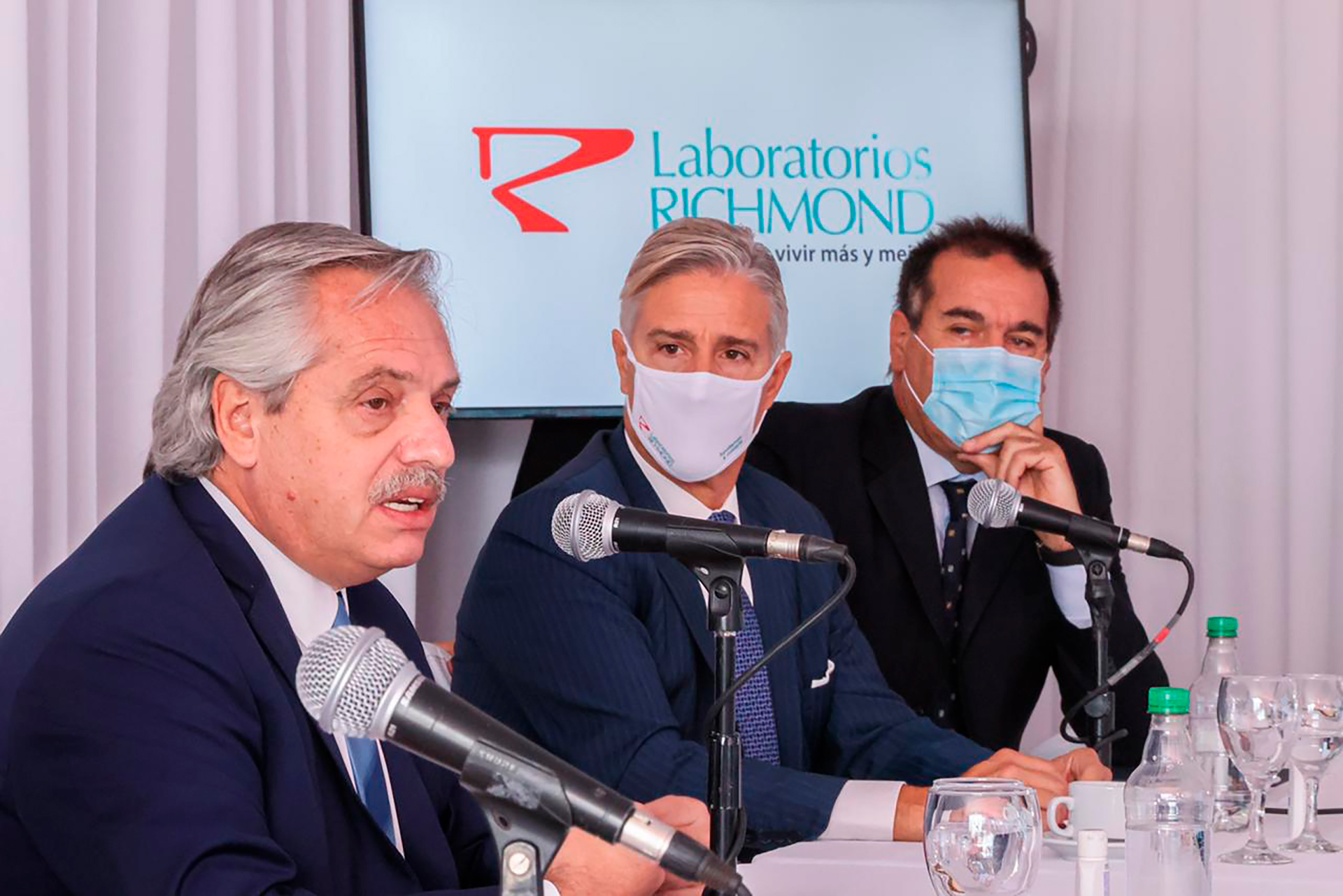 Con La Presencia De Alberto Fernandez El Laboratorio Richmond Anuncio Una Inversion De 80 Millones De Dolares Infobae