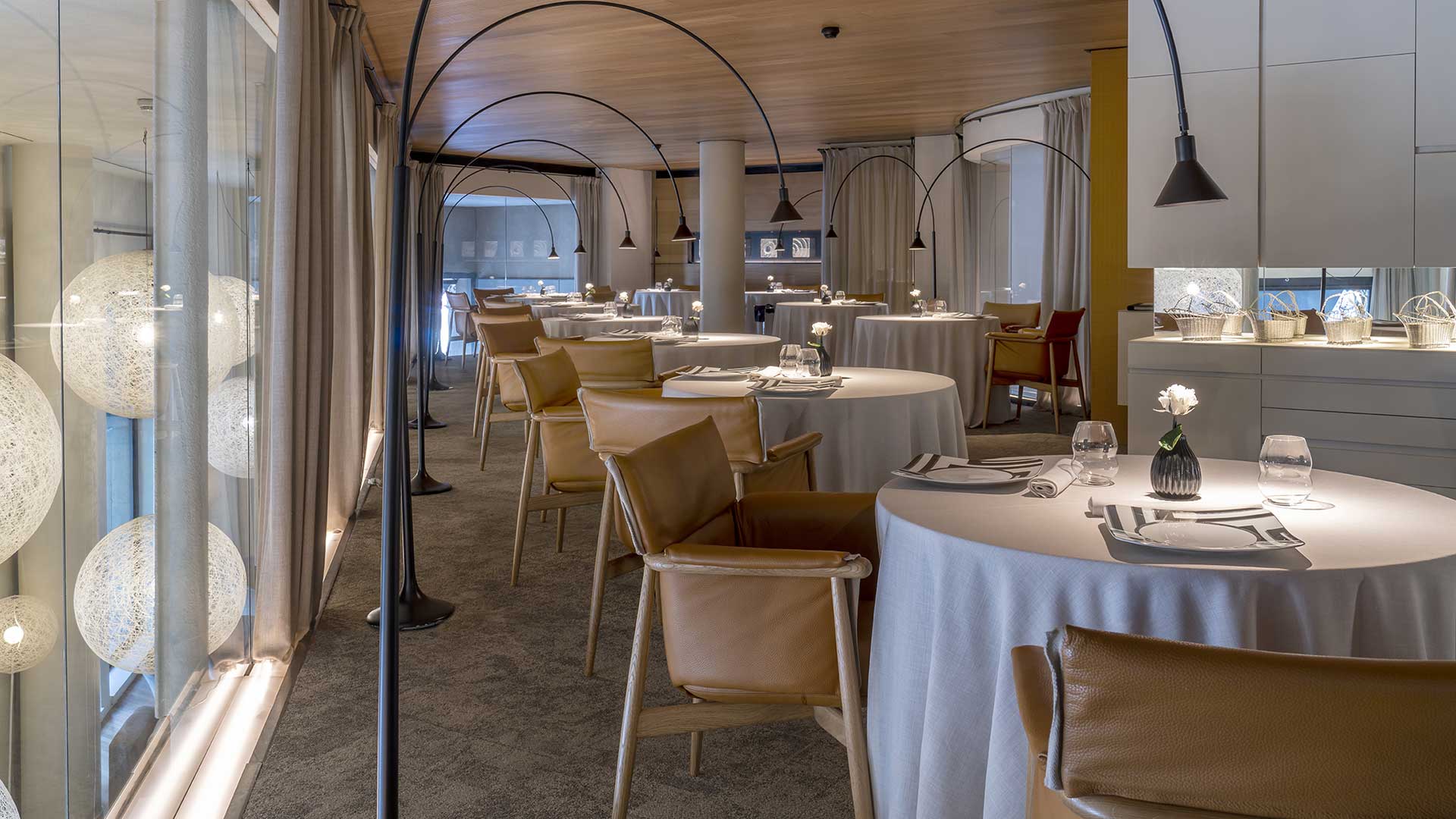 Interior del restaurante Angle de Jordi Cruz en Barcelona (Prensa ABaC Group).