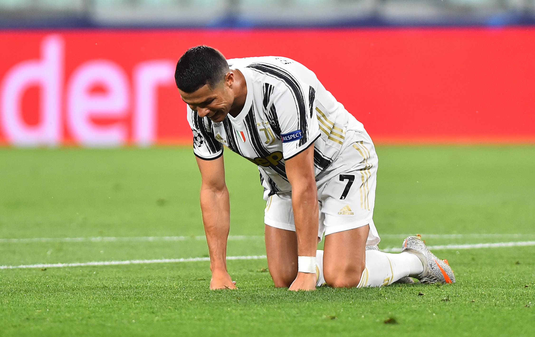 Ronaldo se despidió de la Champions League por segunda vez consecutiva desde que llegó a Juventus (Foto: Reuters)