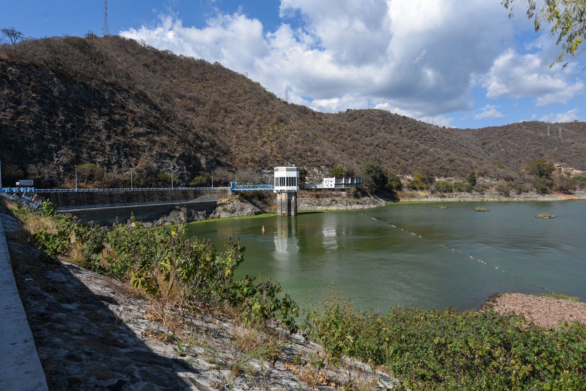Aspects of the Valle de Bravo Dam, one of the three main dams of the Cutzamala System (Photo: Cuartoscuro)