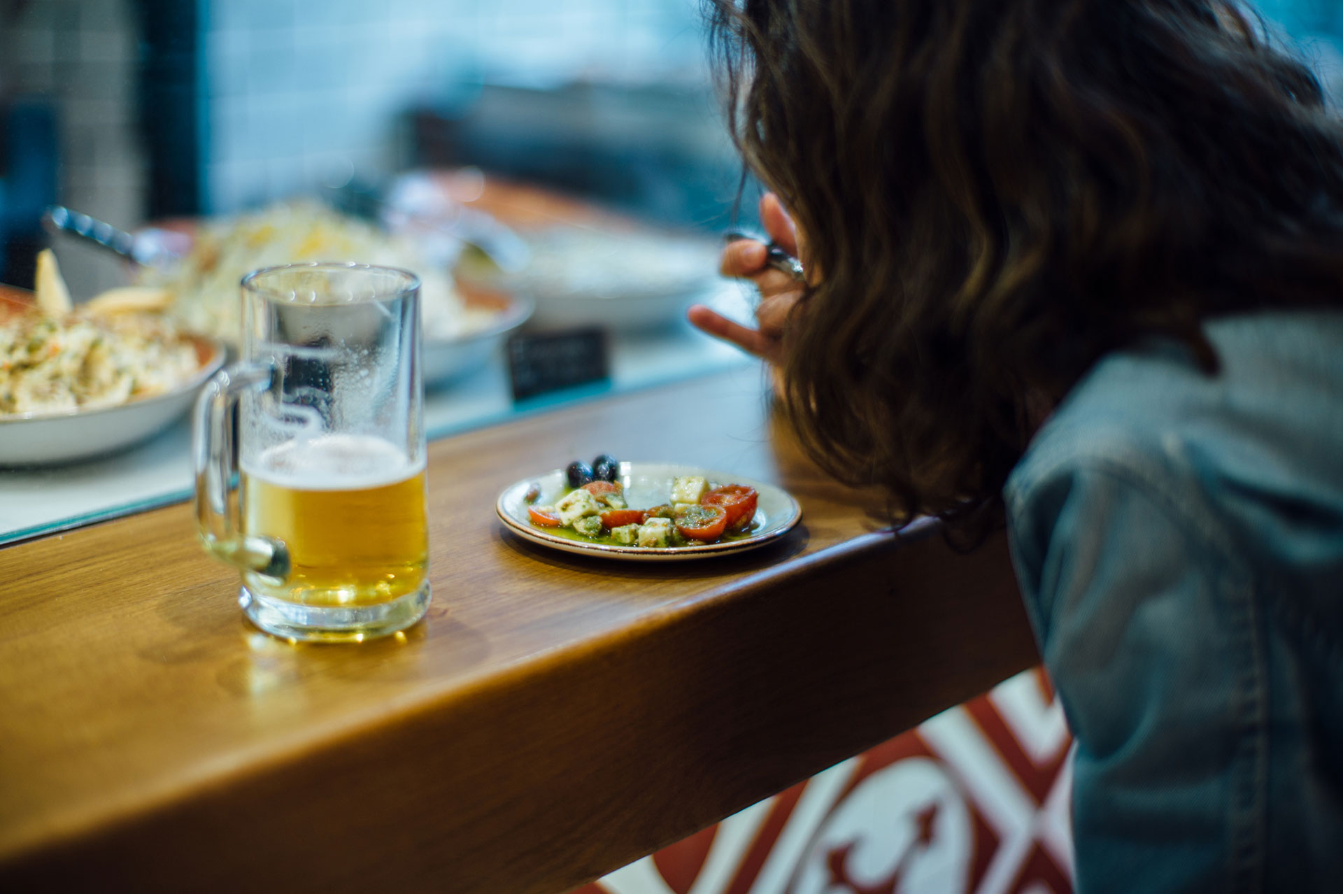 Con verduras, embutidos o incluso frutas, las tapas pueden llevar cualquier ingrediente (Getty)