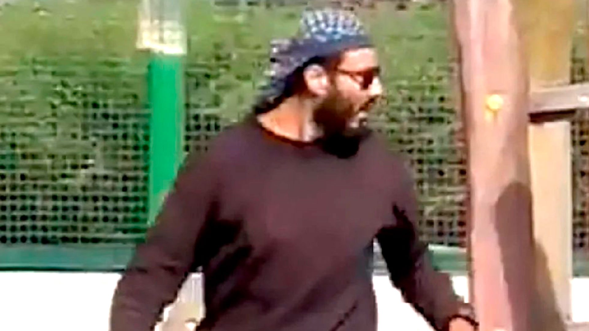 Quién es el refugiado sirio que atacó con cuchillo a los niños que jugaban en un parque público de Francia