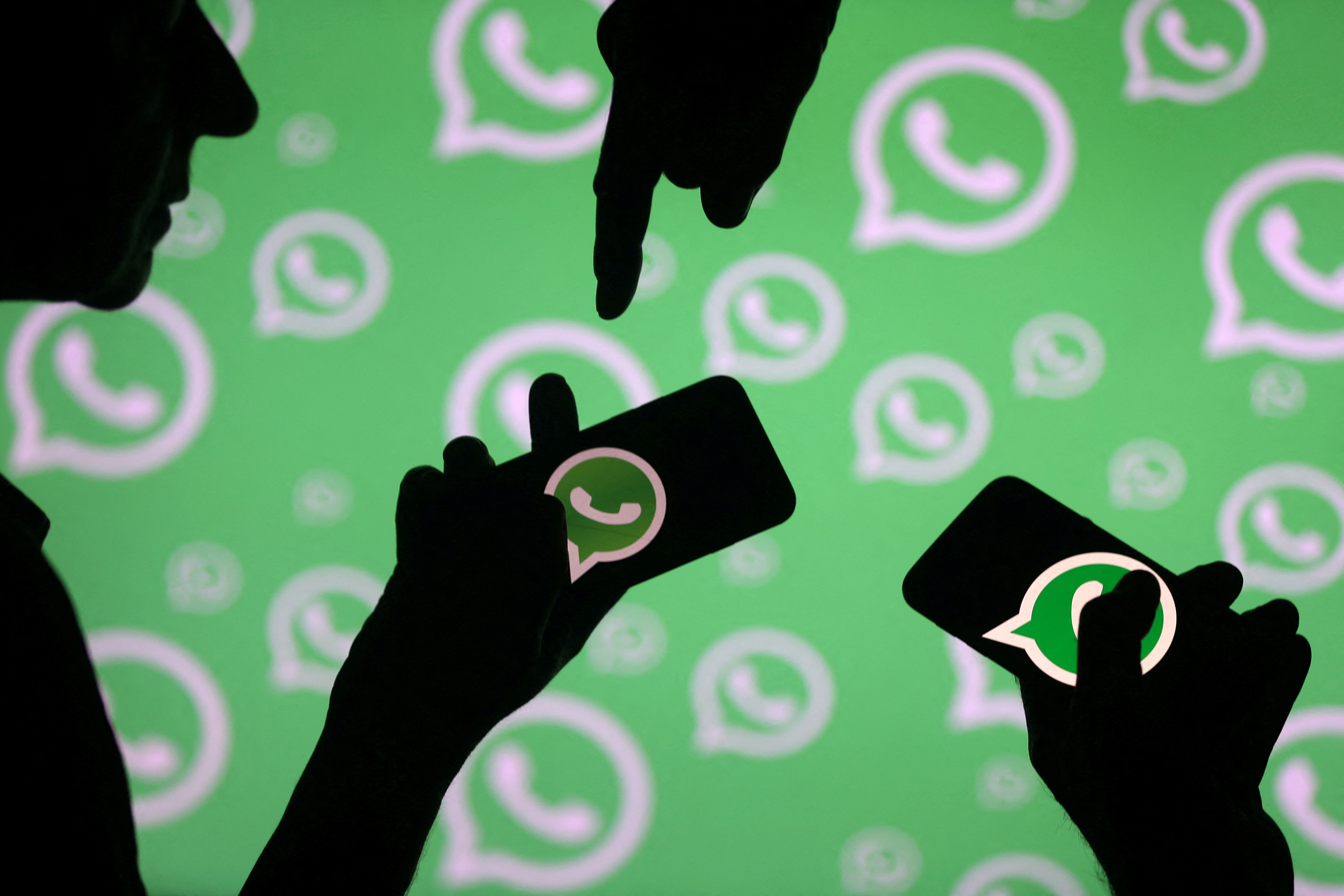 WhatsApp dejará de funcionar en los siguientes celulares . REUTERS/Dado Ruvic/File Photo