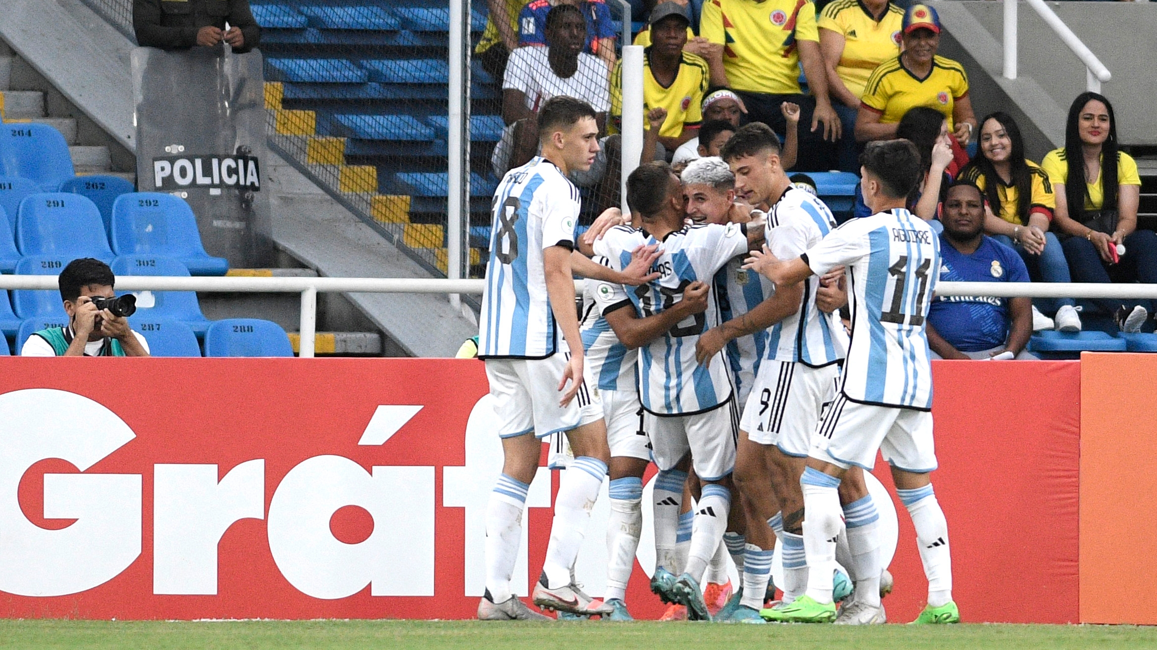 La selección argentina de Javier Mascherano venció 1-0 a Perú y se ilusiona con la clasificación en el Sudamericano Sub 20