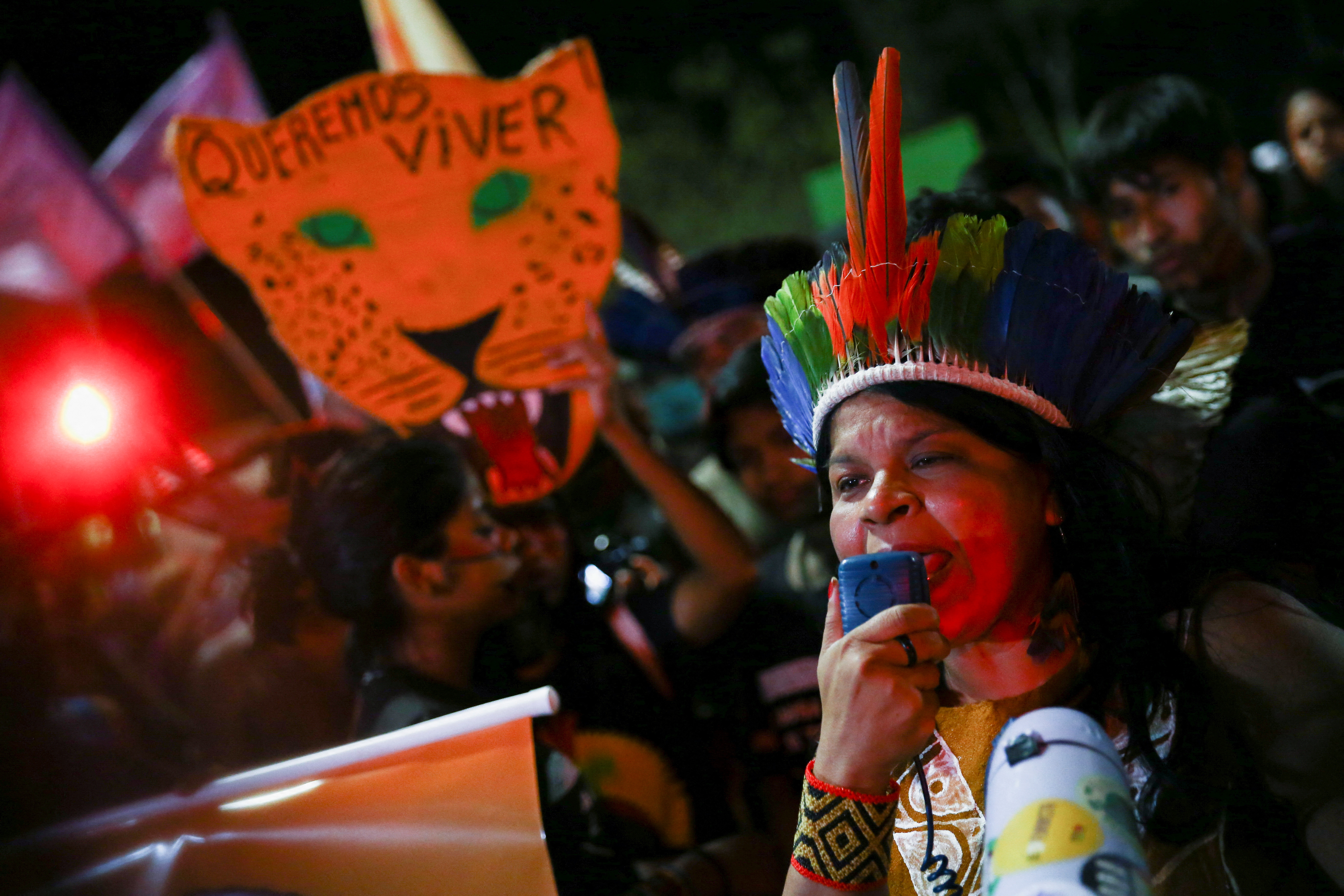 Seguidores de Sônia Guajajara en una manifestación en San Pablo (REUTERS/Carla Carniel/Archivo)