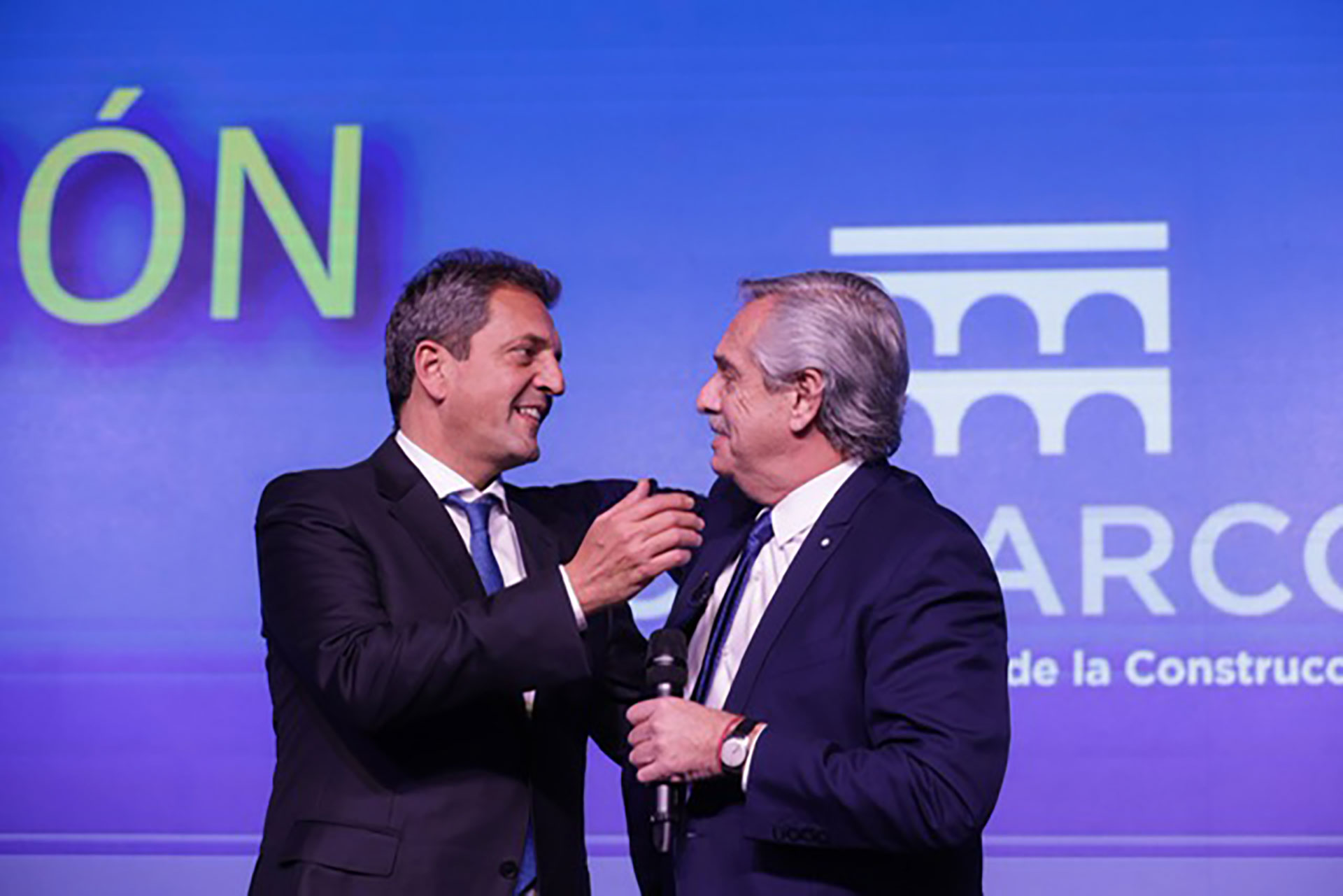 Alberto Fernández y Sergio Massa en la presentación de cierre de la convención anual de la Cámara Argentina de la Construcción (CAMARCO) Crédito: Presidencia