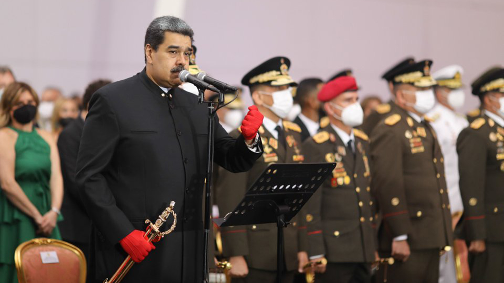 Maduro anuncia los ascensos de los generales y vicealmirantes