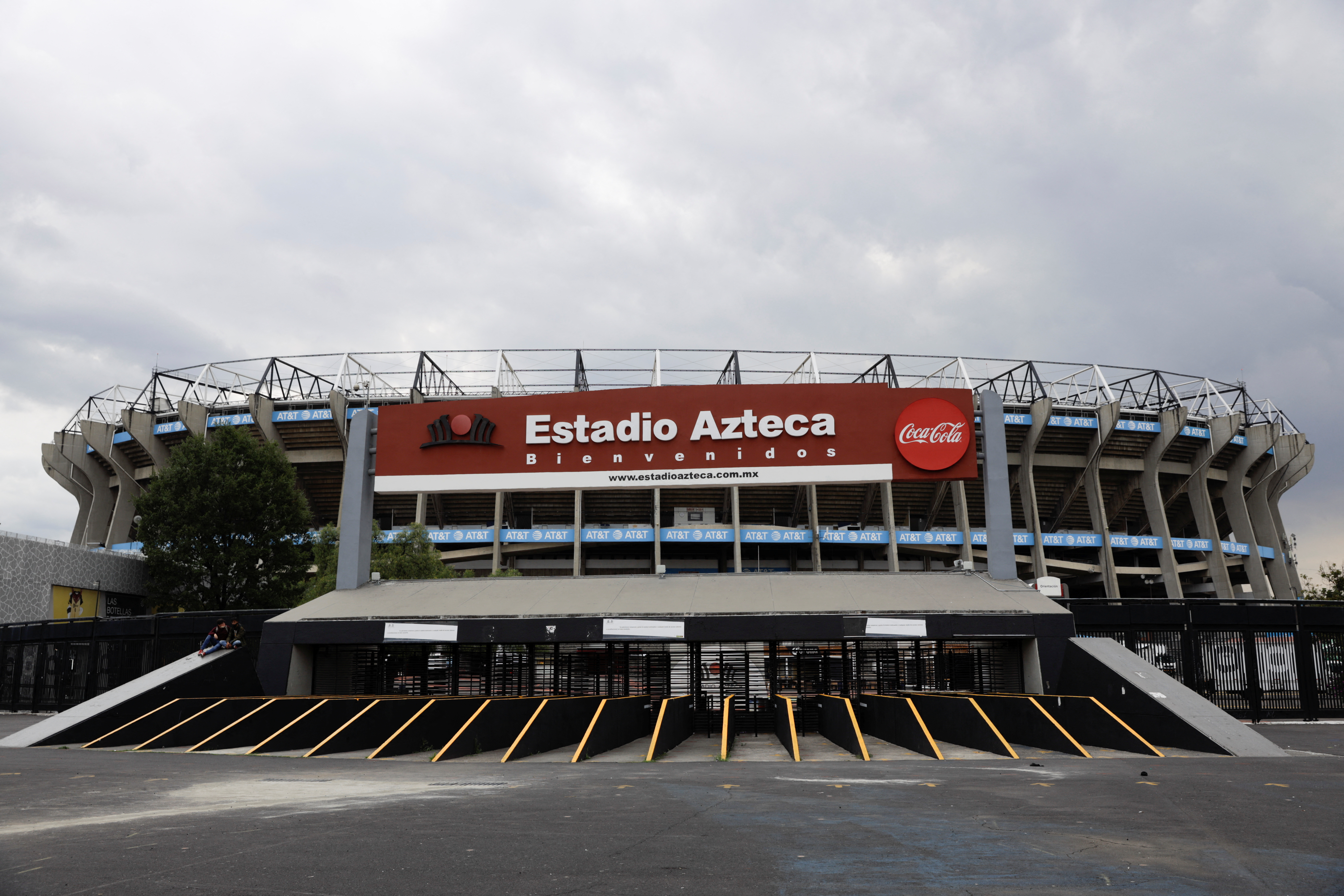 Vista general del estadio Azteca luego de que la FIFA anunciara a la Ciudad de México como una de las sedes de la Copa del Mundo 2026 que se llevará a cabo en los Estados Unidos, México y Canadá, en la Ciudad de México, México, el 16 de junio de 2022. REUTERS/Luis Tagli