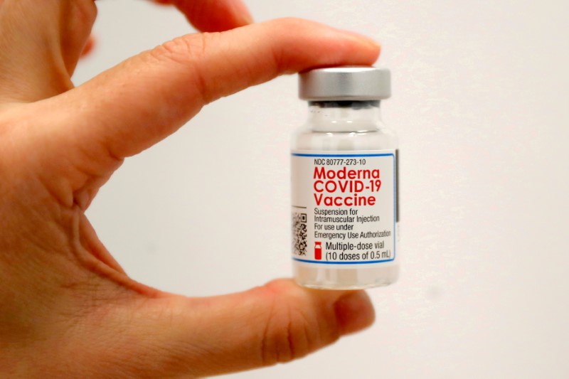 La Cofepris ha aprobado ocho vacunas contra COVID-19 en México: Pfizer-BioNTech, AstraZeneca, CanSino Biologics, Sputnik V, Sinovac, Covaxin, Johnson & Johnson, y ahora Moderna. (Foto: REUTERS/Mike Segar)