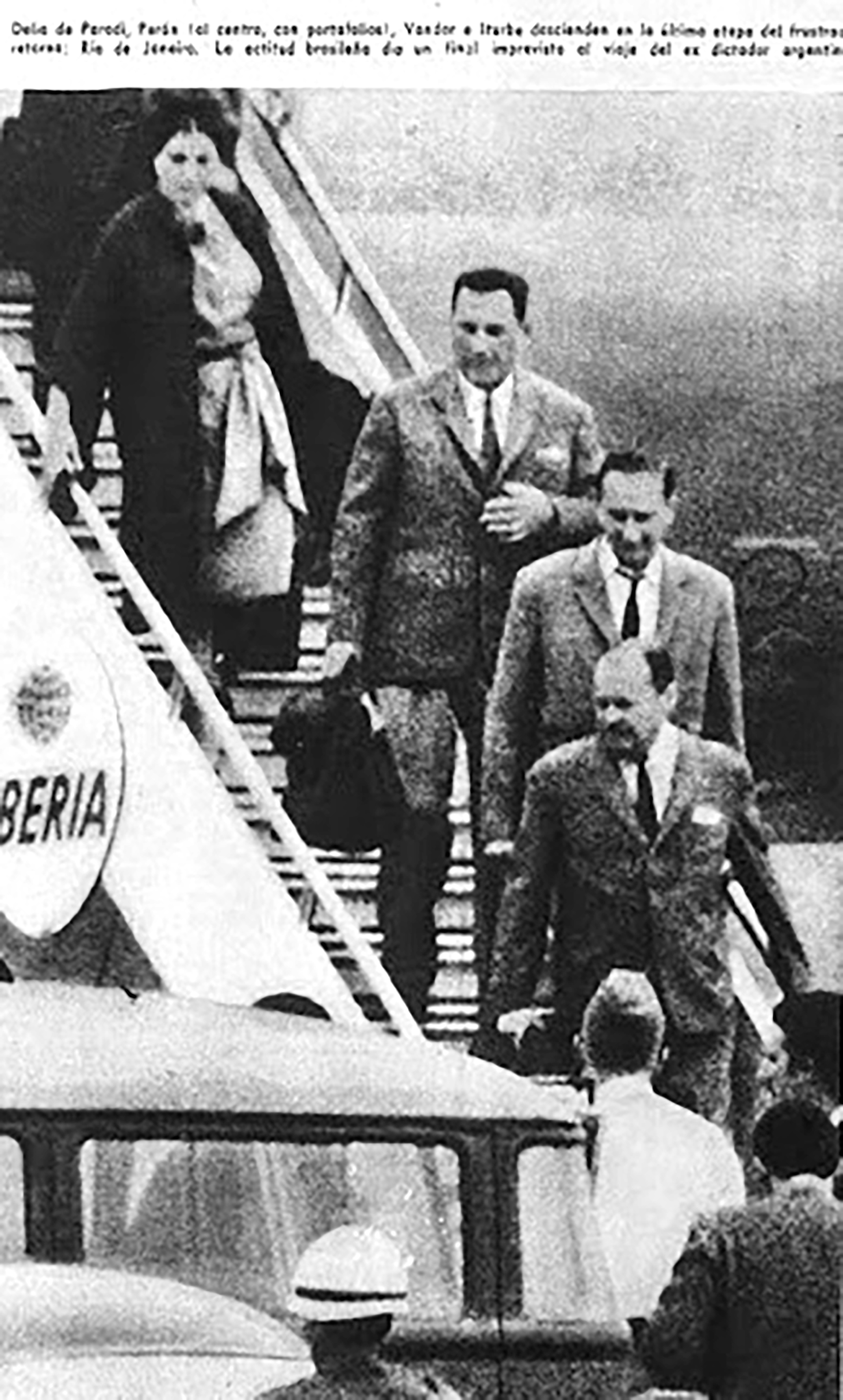 Los Tres Retornos De Perón El Avión Negro El Paraguas Y La Masacre De