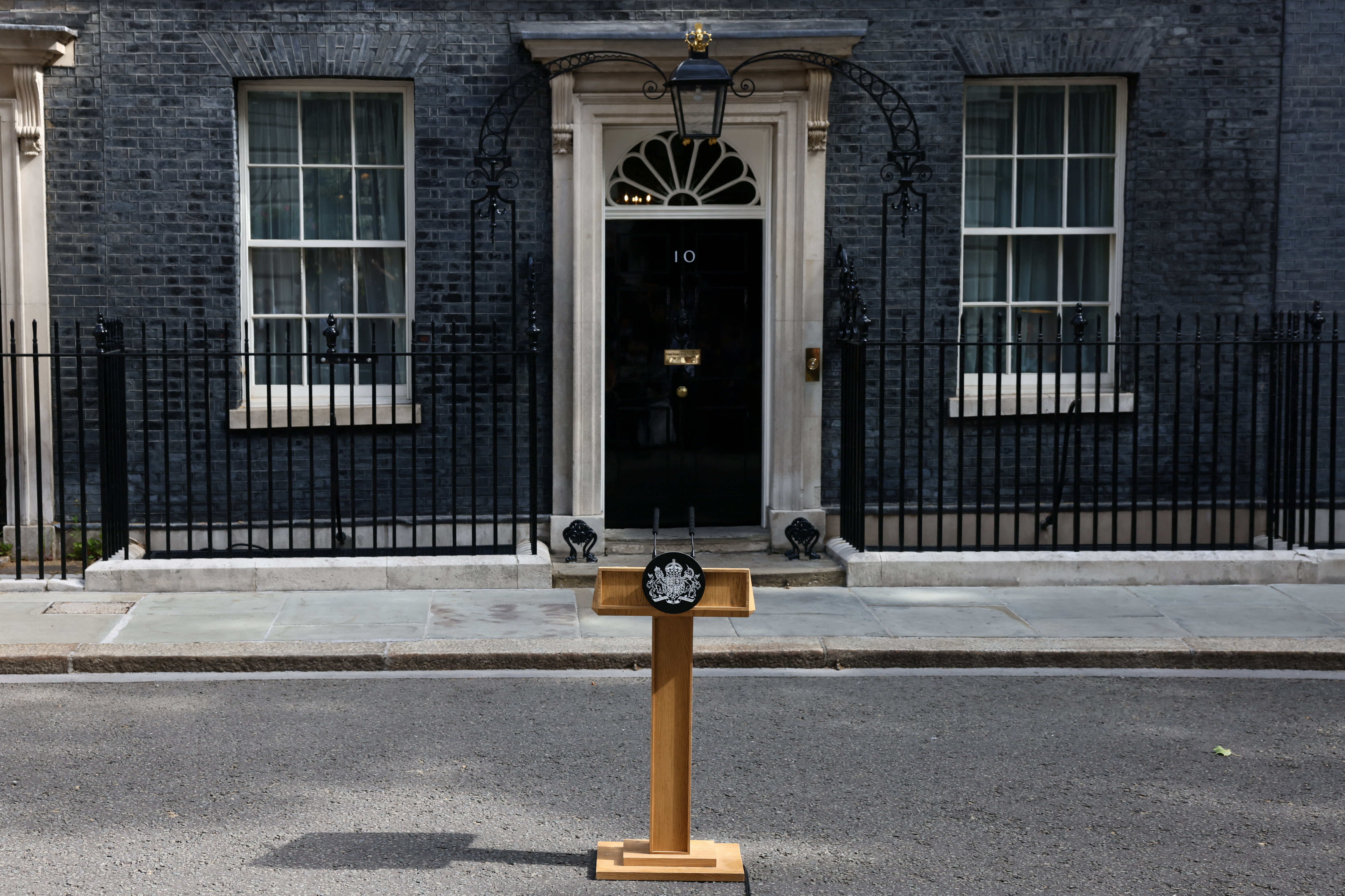 La puerta giratoria de Downing Street: el Reino Unido se encamina a su s&eacute;ptimo primer ministro en una d&eacute;cada