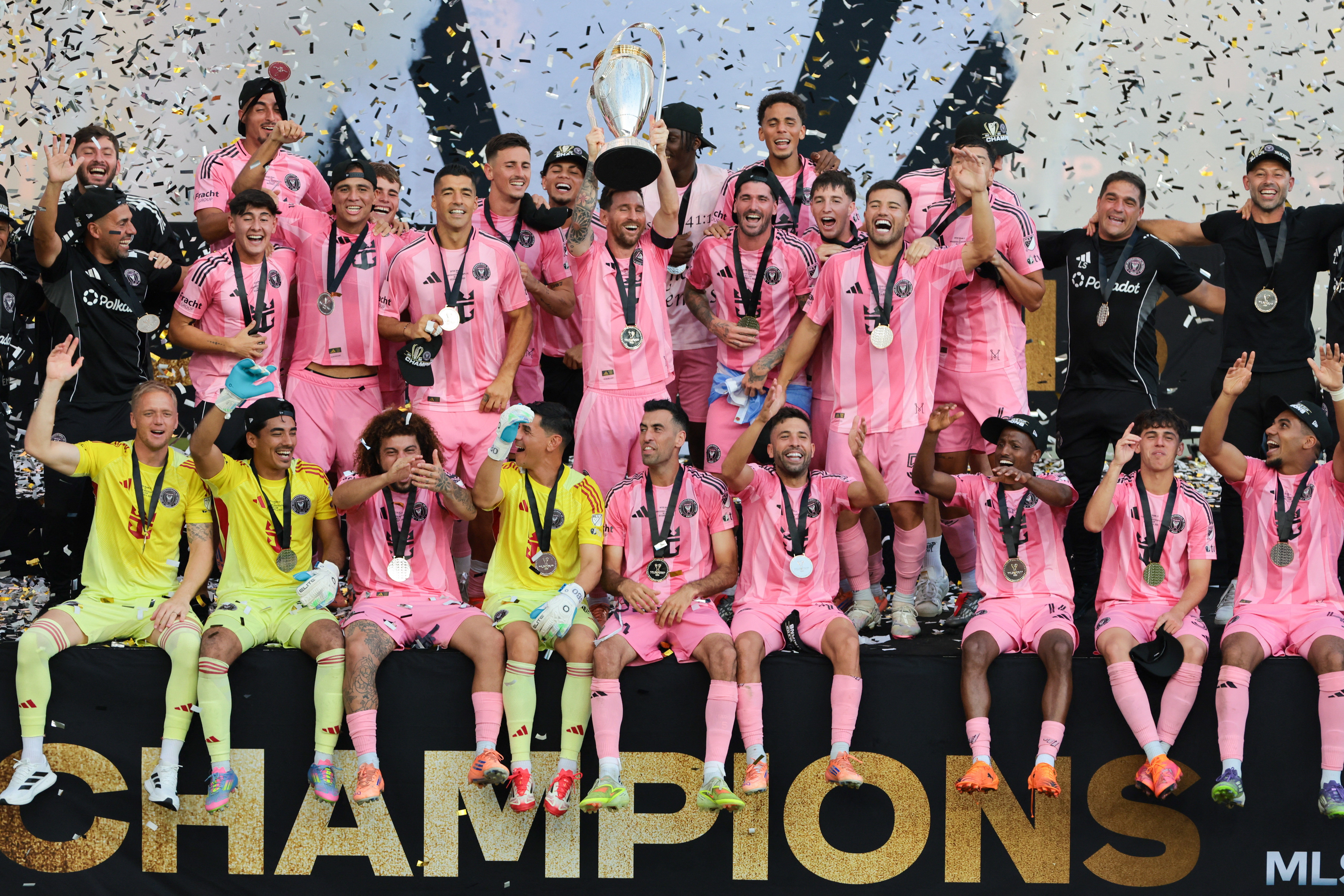 Ola de buques chinos en el Mar Argentino: detectan mapeo ilegal en la Plataforma Continental