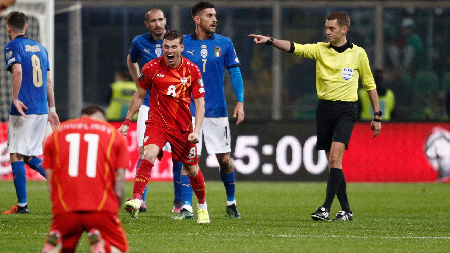 Italia quedó afuera del Mundial por segunda vez consecutiva (Reuters)