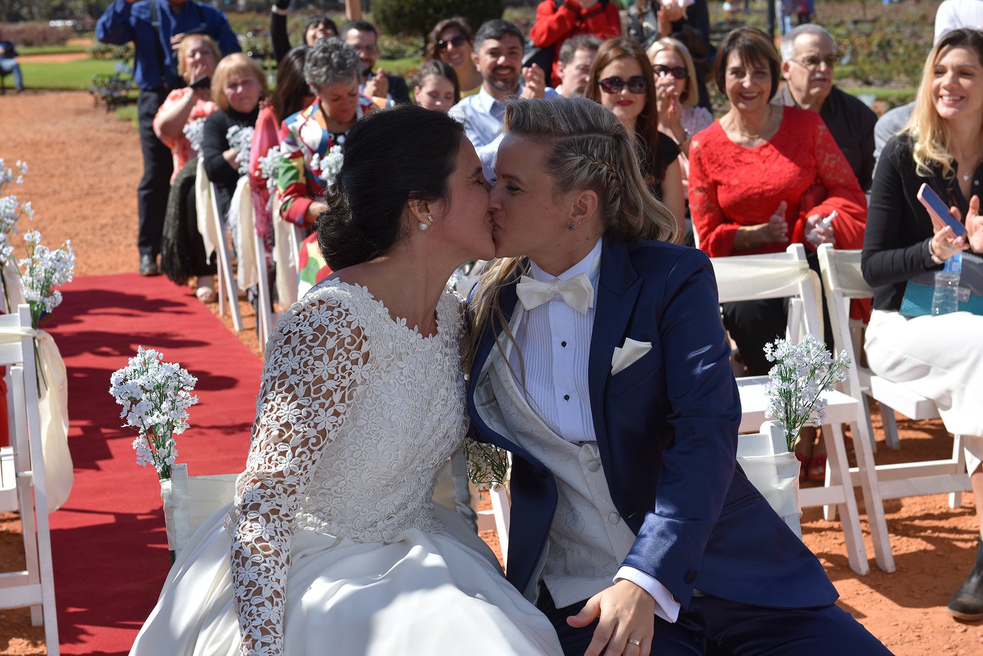 Durante el casamiento de ambas, en el Rosedal de Palermo (Cortesía de +mercurio)