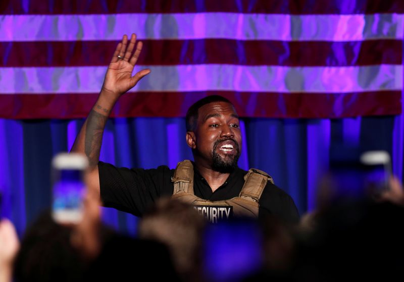 FOTO DE ARCHIVO: Kanye West en su primer acto de campaña por la presidencia en North Charleston, Carolina del Sur.
Jul 19, 2020.  REUTERS/Randall Hill