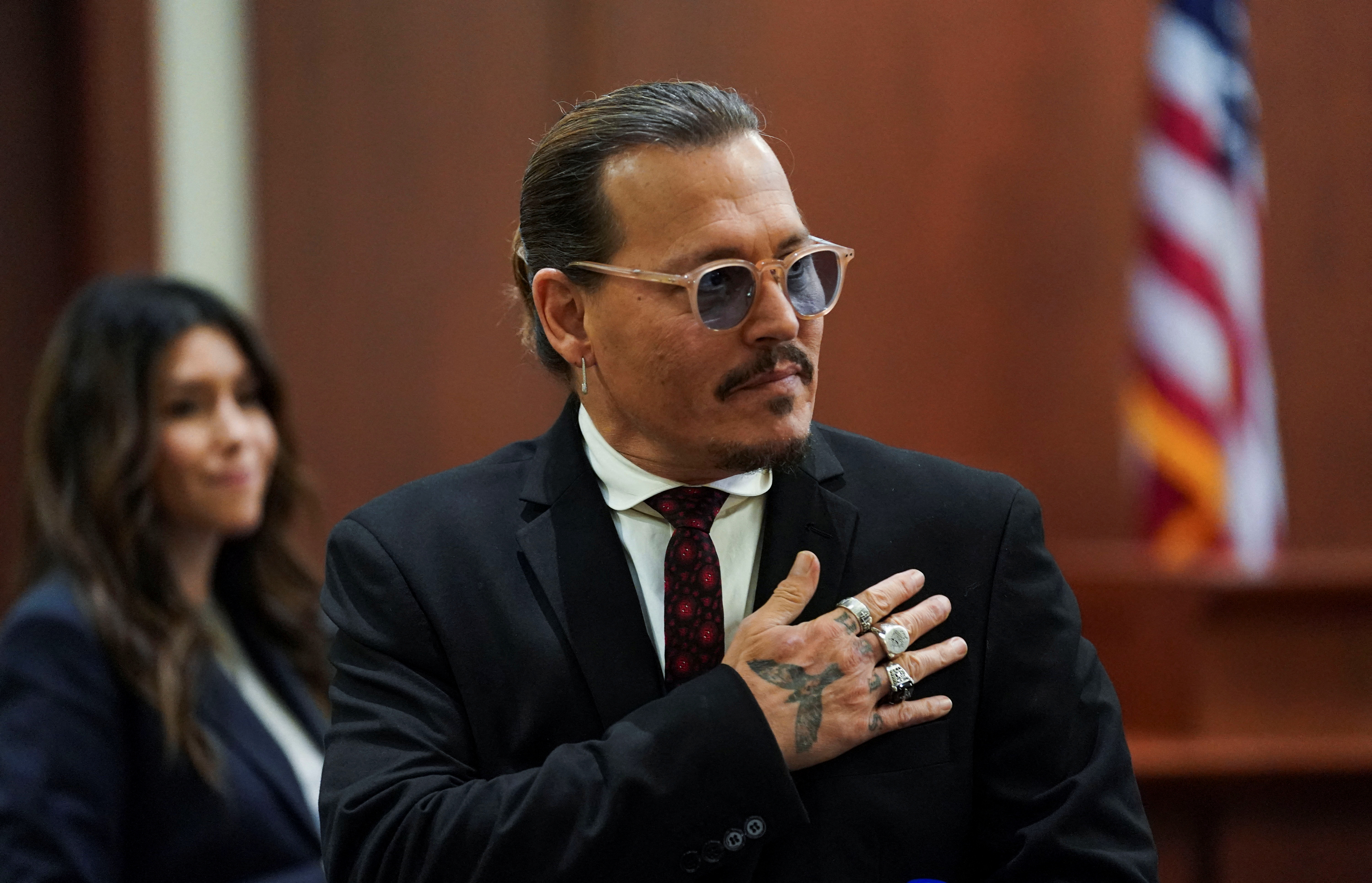 Johnny Depp agradece a sus fanáticos (Reuters)