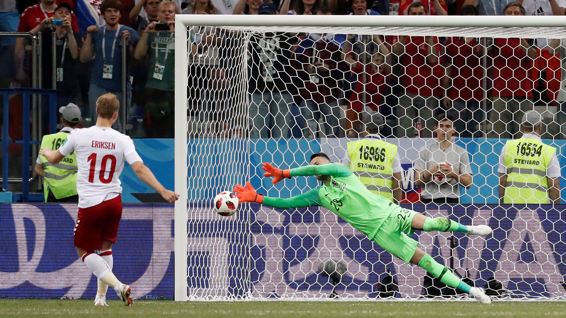 Eriksen falló un penal contra Croacia en la tanda por los octavos de final del Mundial de Rusia 2018 (REUTERS/Damir Sagolj)