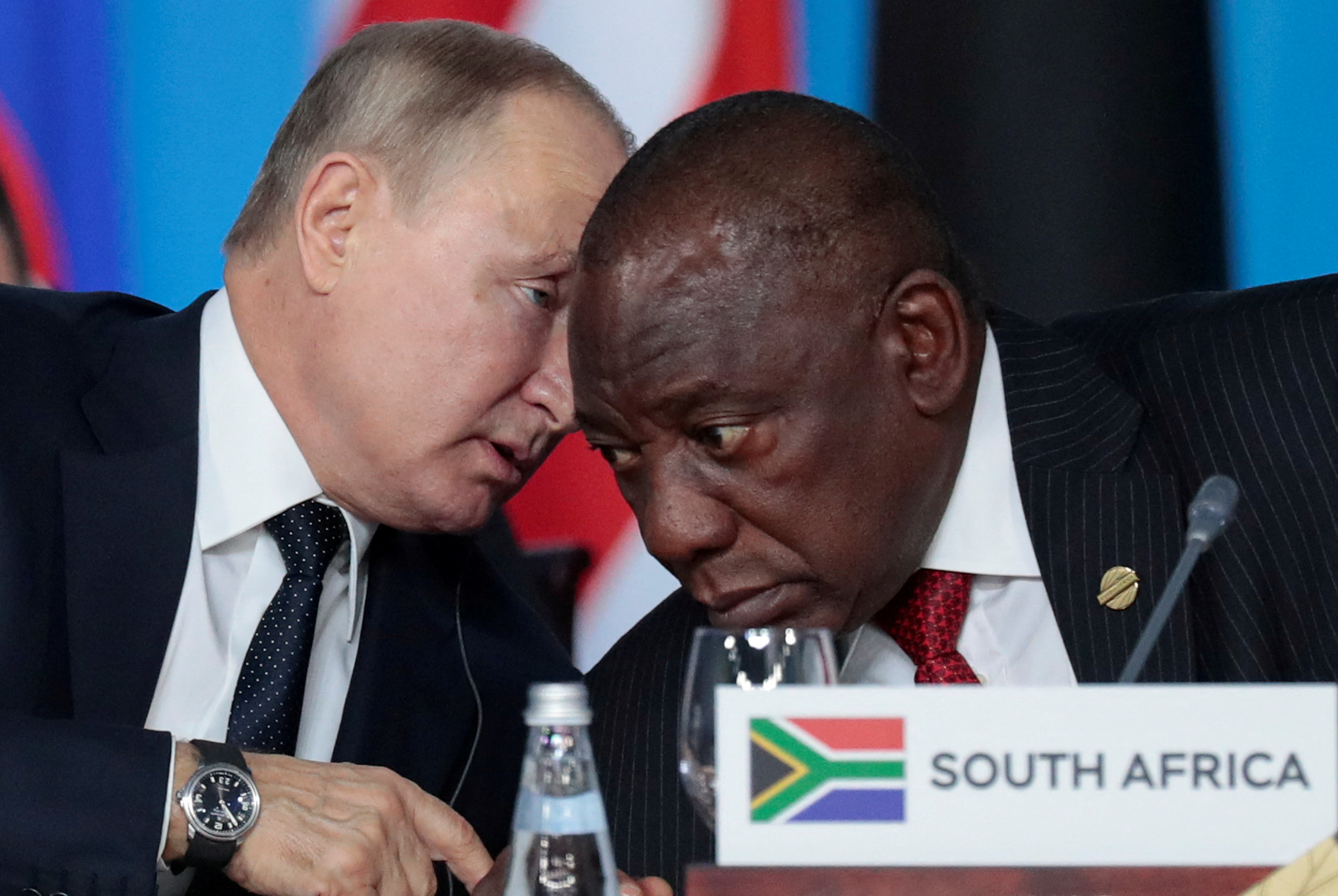 La orden de arresto a Vladimir Putin ensombrece la reunión de ministros del BRICS en Sudáfrica