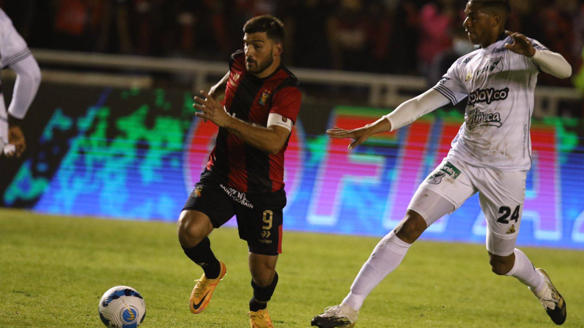 Melgar venció a Deportivo Cali con doblete de Cuesta y clasificó a los cuartos de final de la Copa Sudamericana. (Foto: Internet)