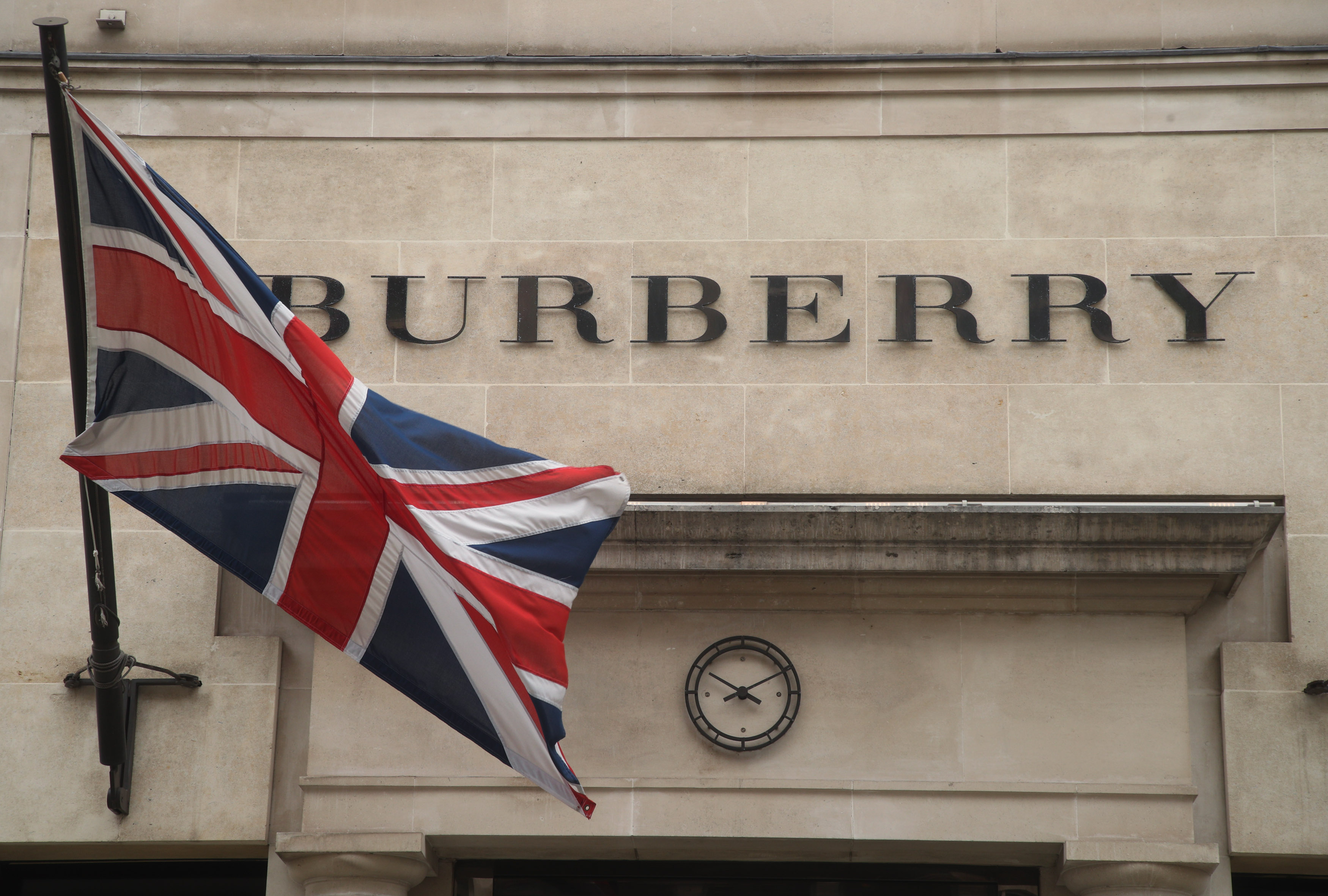 Burberry se va outlet de colombia