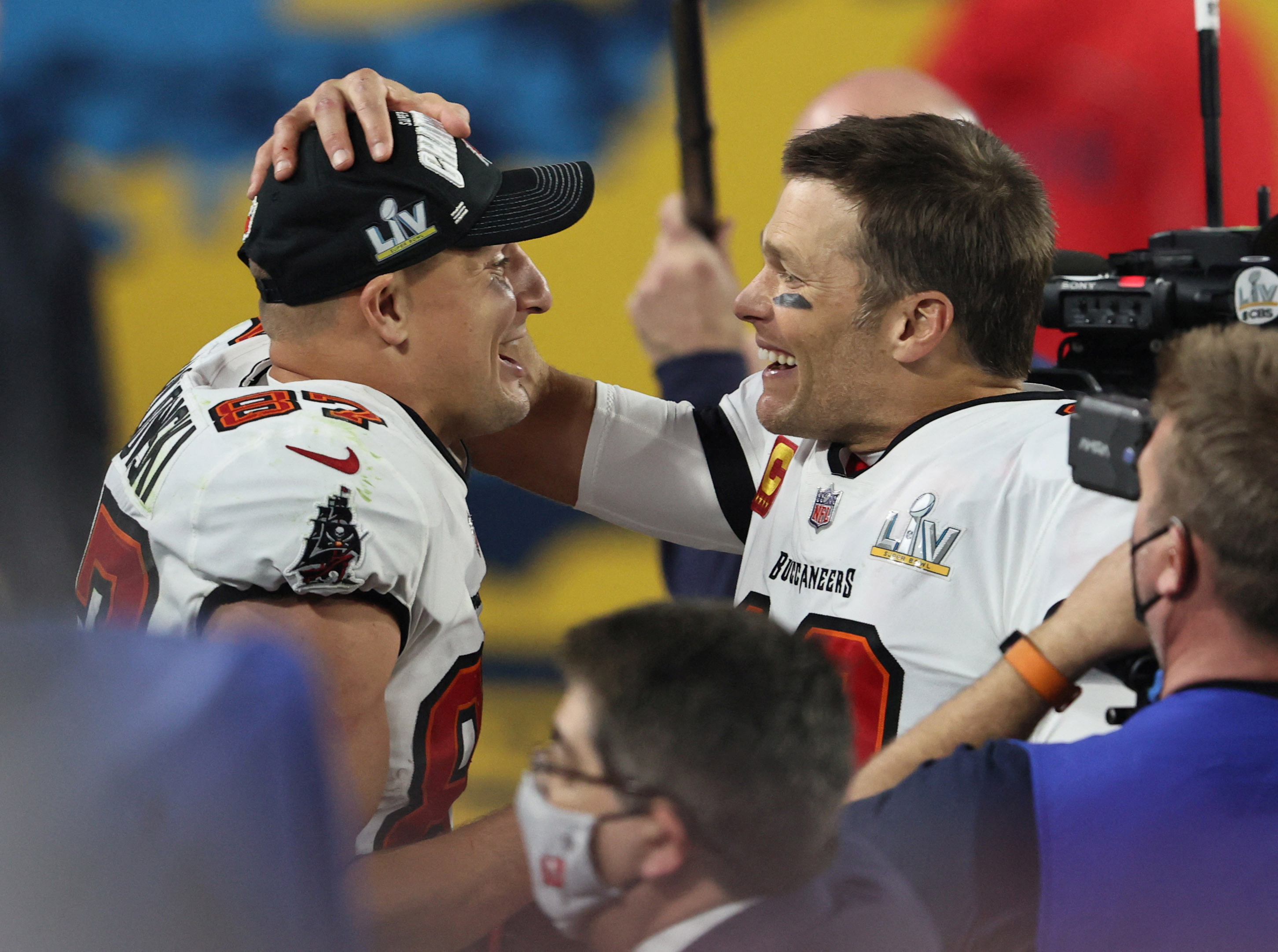 How would Firmiani and Florence Guelfi fare against Brady, Gronk and the Tampa Bay Buccanears? FILE PHOTO: Feb 7, 2021; Tampa, FL, USA; Tampa Bay Buccaneers quarterback Tom Brady (12) and tight end Rob Gronkowski (87) celebrate after defeating the Kansas City Chiefs in Super Bowl LV at Raymond James Stadium.  Mandatory Credit: Matthew Emmons-USA TODAY Sports/File Photo