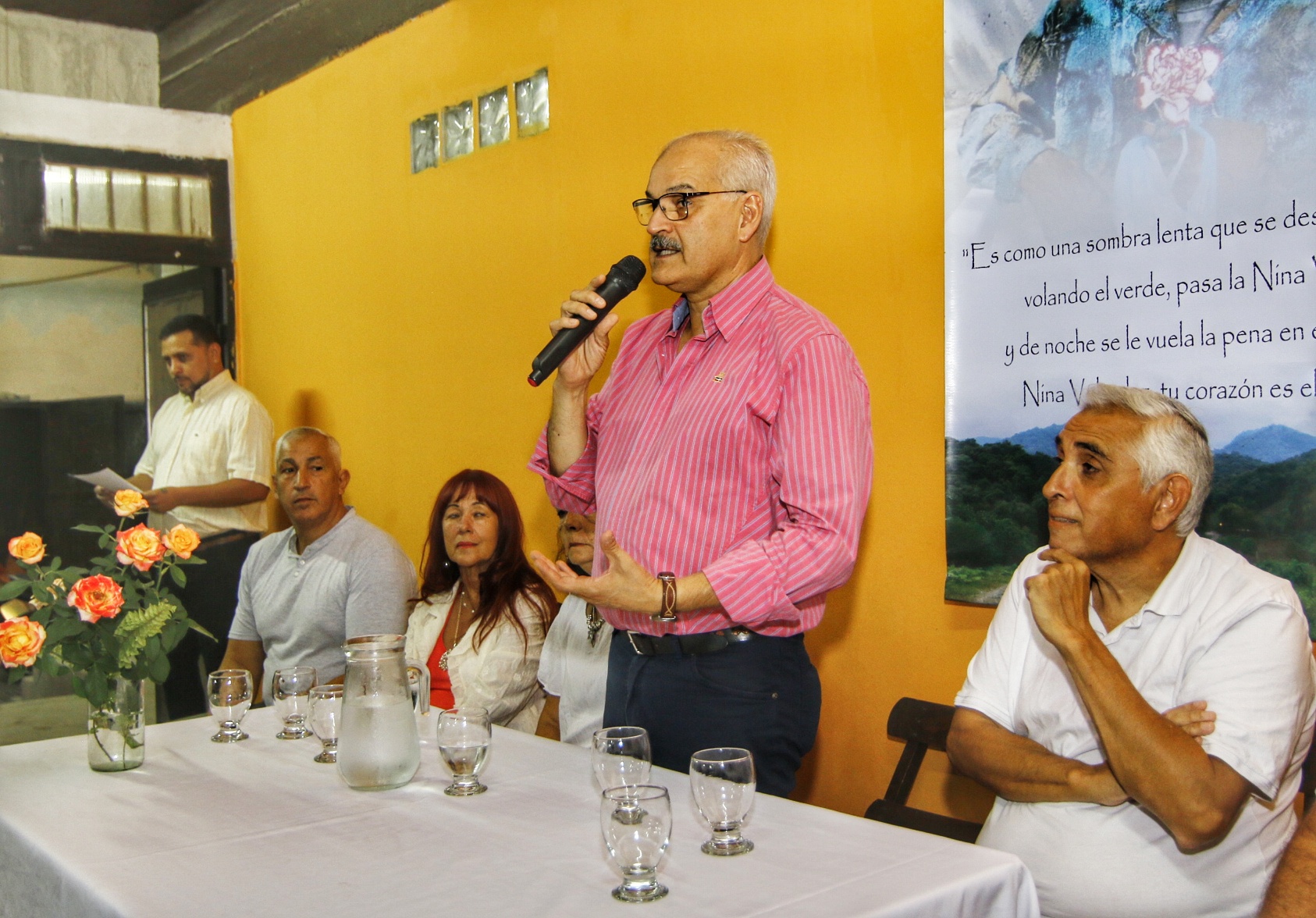Enrique Lazarte aclaró que tiene "muchísimos proyectos que afectan a la vida de los taficeños", además del tema de los sanitarios