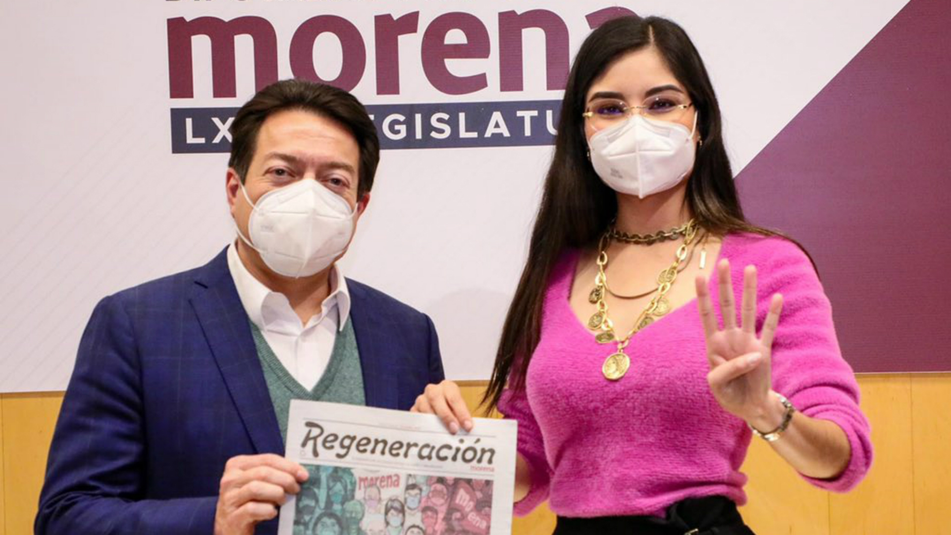 Geraldine Ponce y Mario Delgado promueven periódico Regeneración (Foto: Twitter / @GeraldinePonceM)