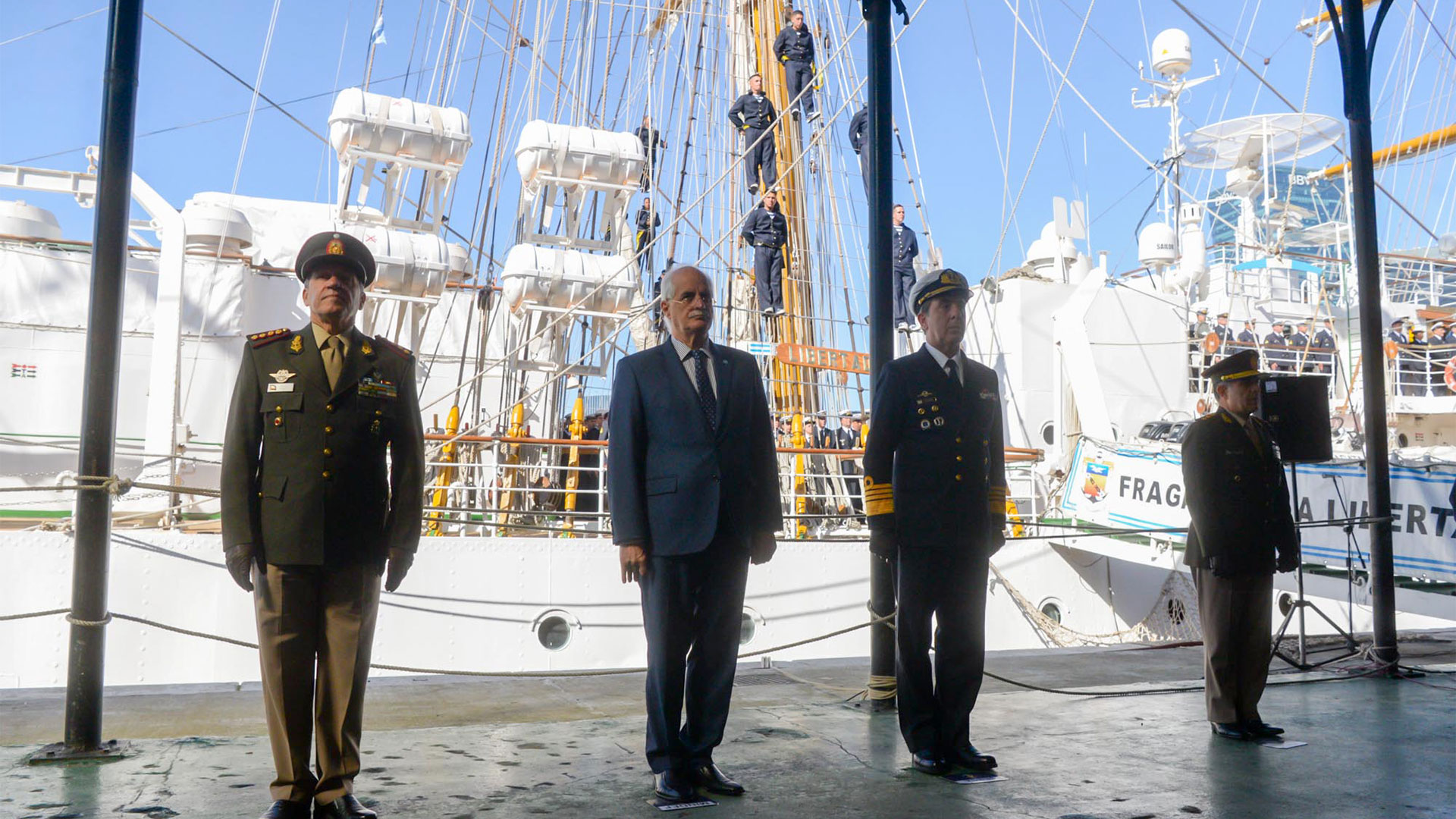 Alongside the highest military authorities of the country and a large group of foreign diplomats, the Minister of Defense justified the choice of the ports that will touch 
