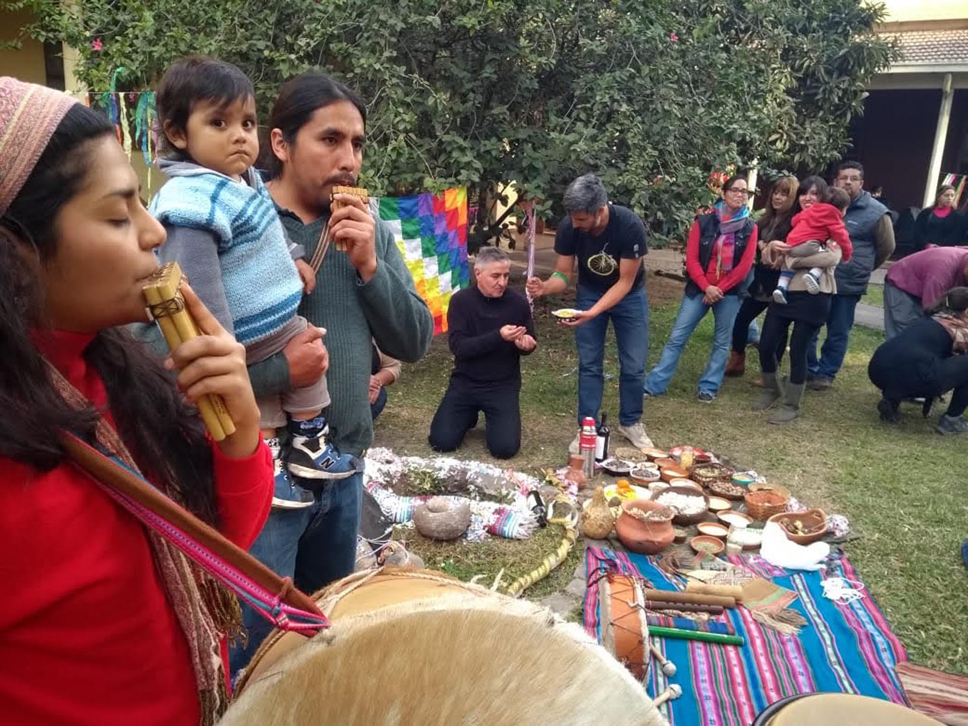Agosto, el mes de la Pachamama: el momento del a&ntilde;o en que la tierra descansa y se le rinden ofrendas para agradecerle el sustento