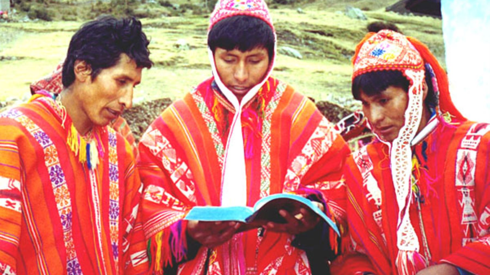 El expresidente Juan Velasco Alvarado, por Decreto Ley N.° 21156, reconoció el quechua como lengua oficial de la República y fomentó su enseñanza obligatoria. Foto: Andina