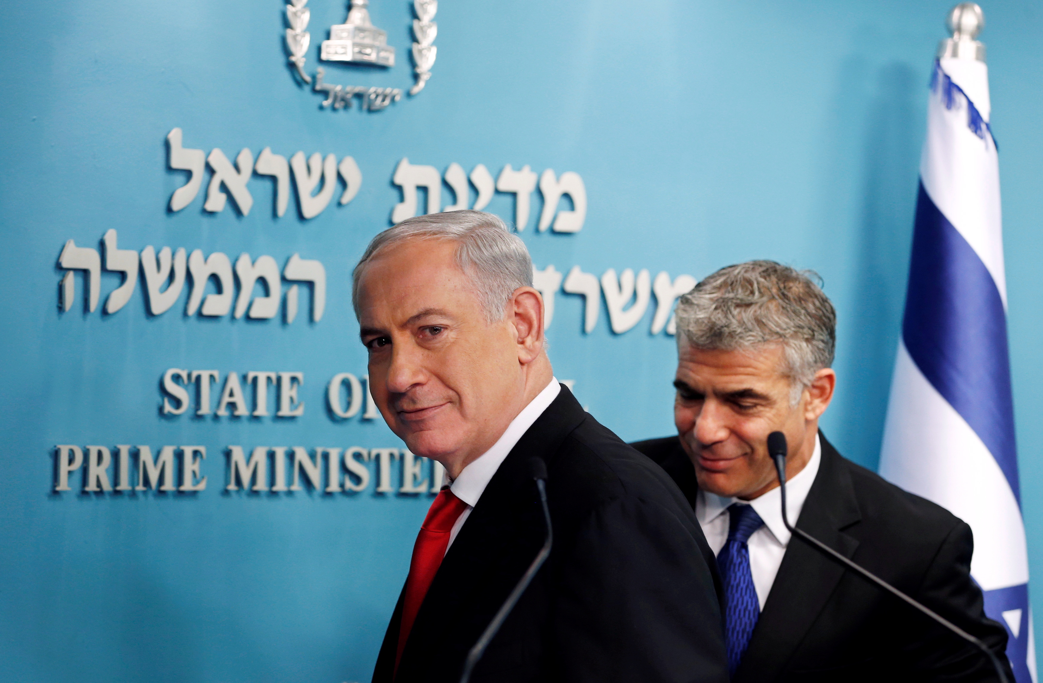Israeli Prime Minister Yair Lapid recognized the victory of Benjamin Netanyahu in the elections (REUTERS / Ronen Zvulun)
