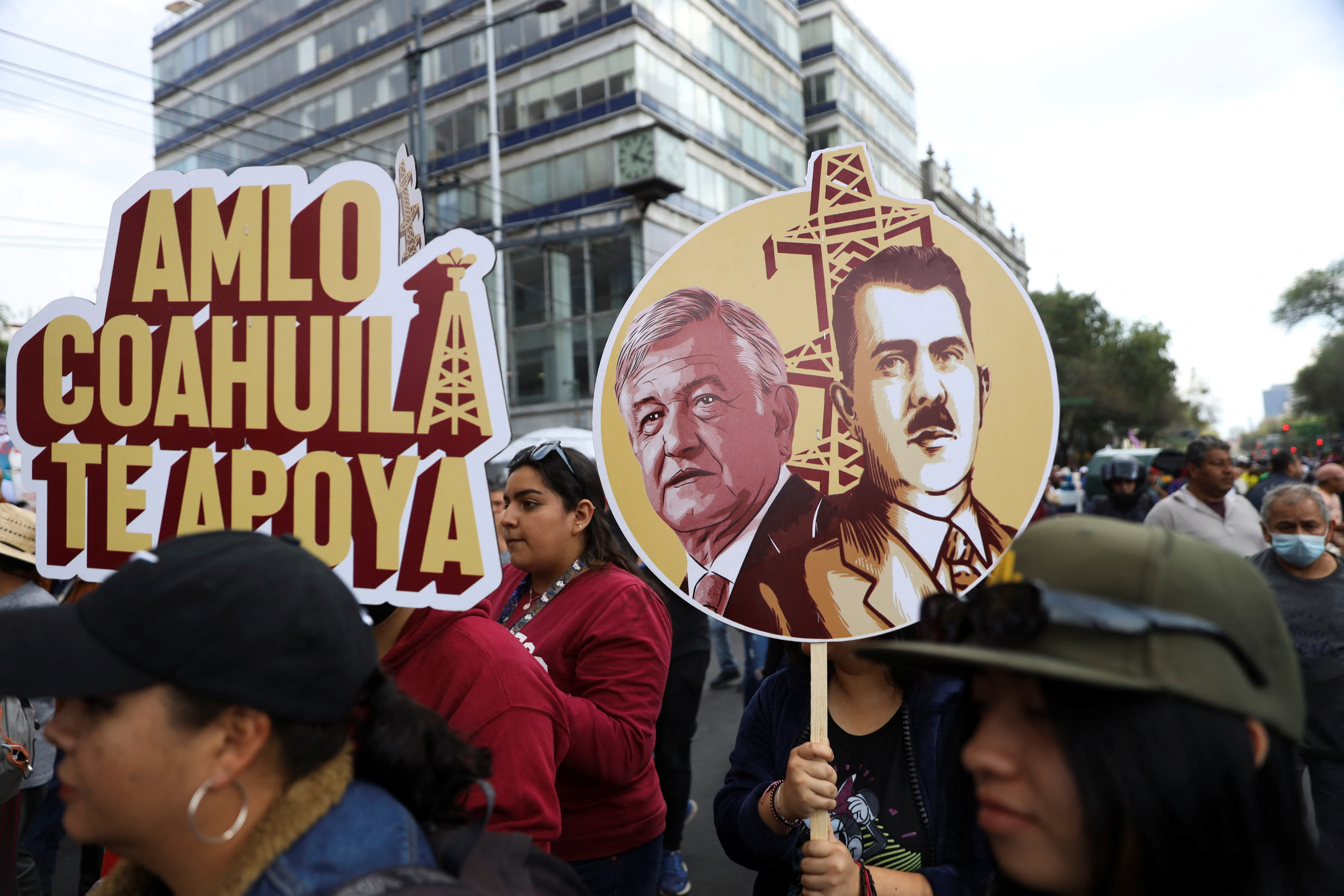 People from other states arrived at the rally site in support of AMLO (REUTERS/Luis Cortes)